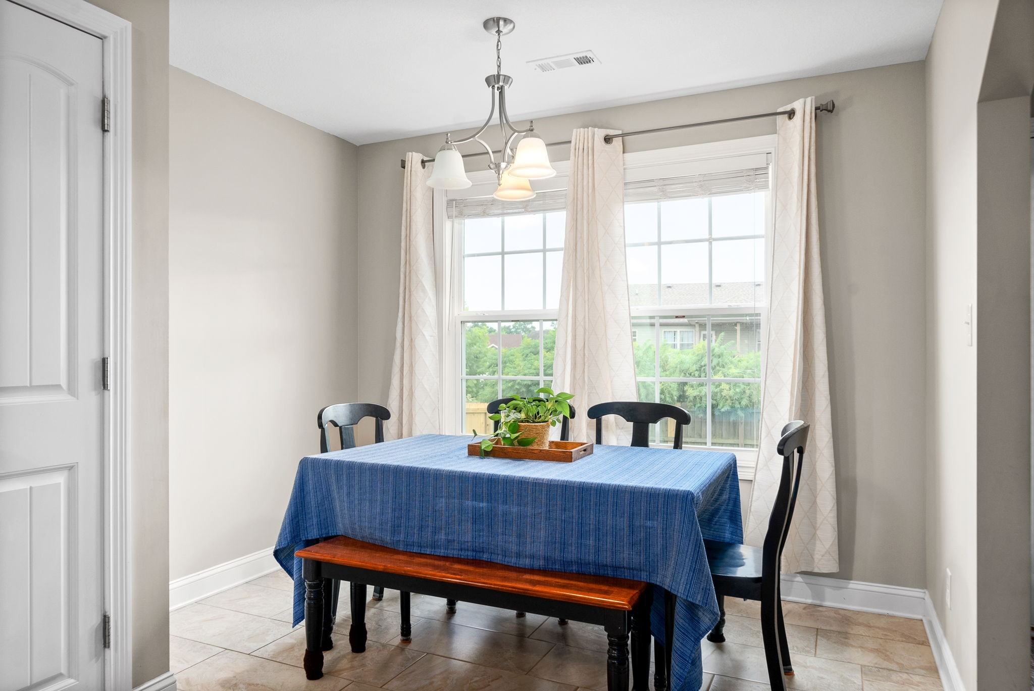 1024 Charles Thomas Dr