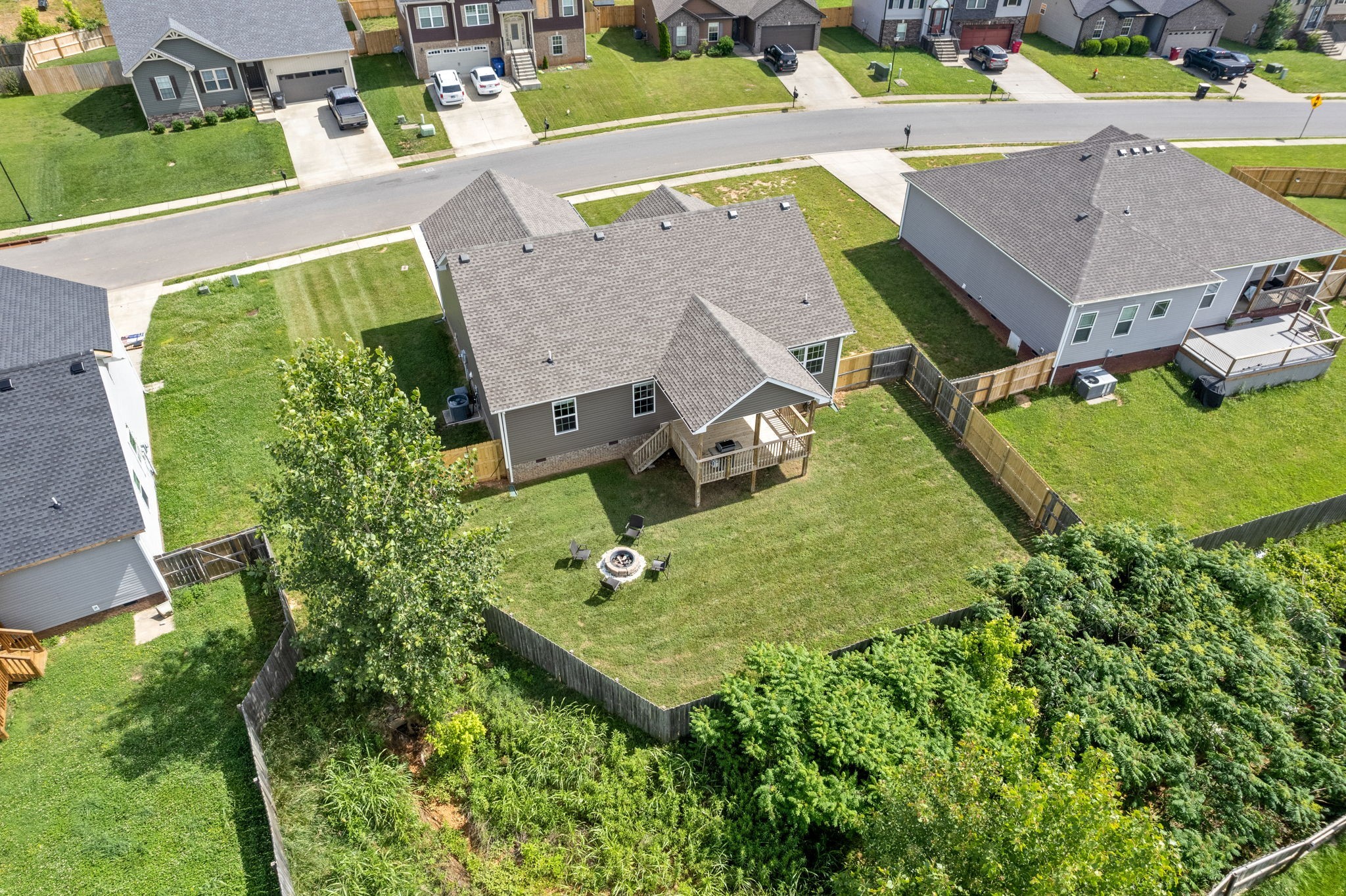 1024 Charles Thomas Dr