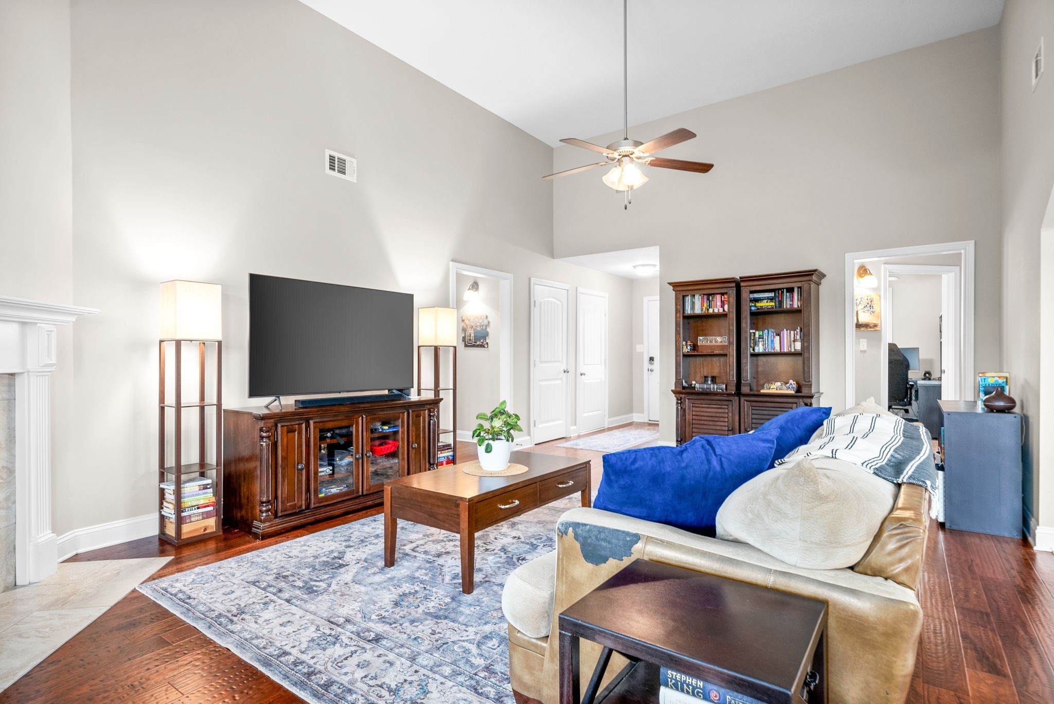 1024 Charles Thomas Dr