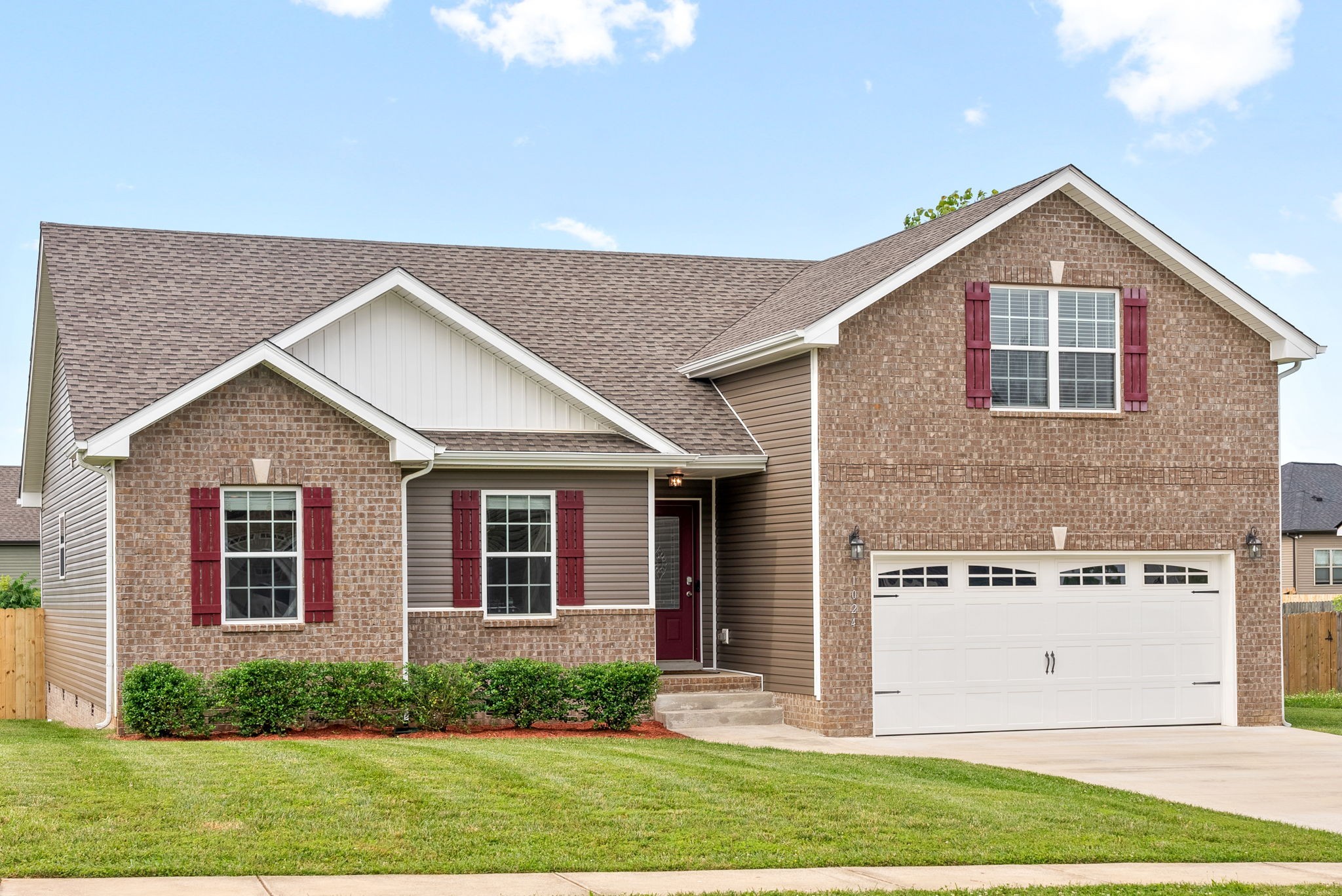 1024 Charles Thomas Dr