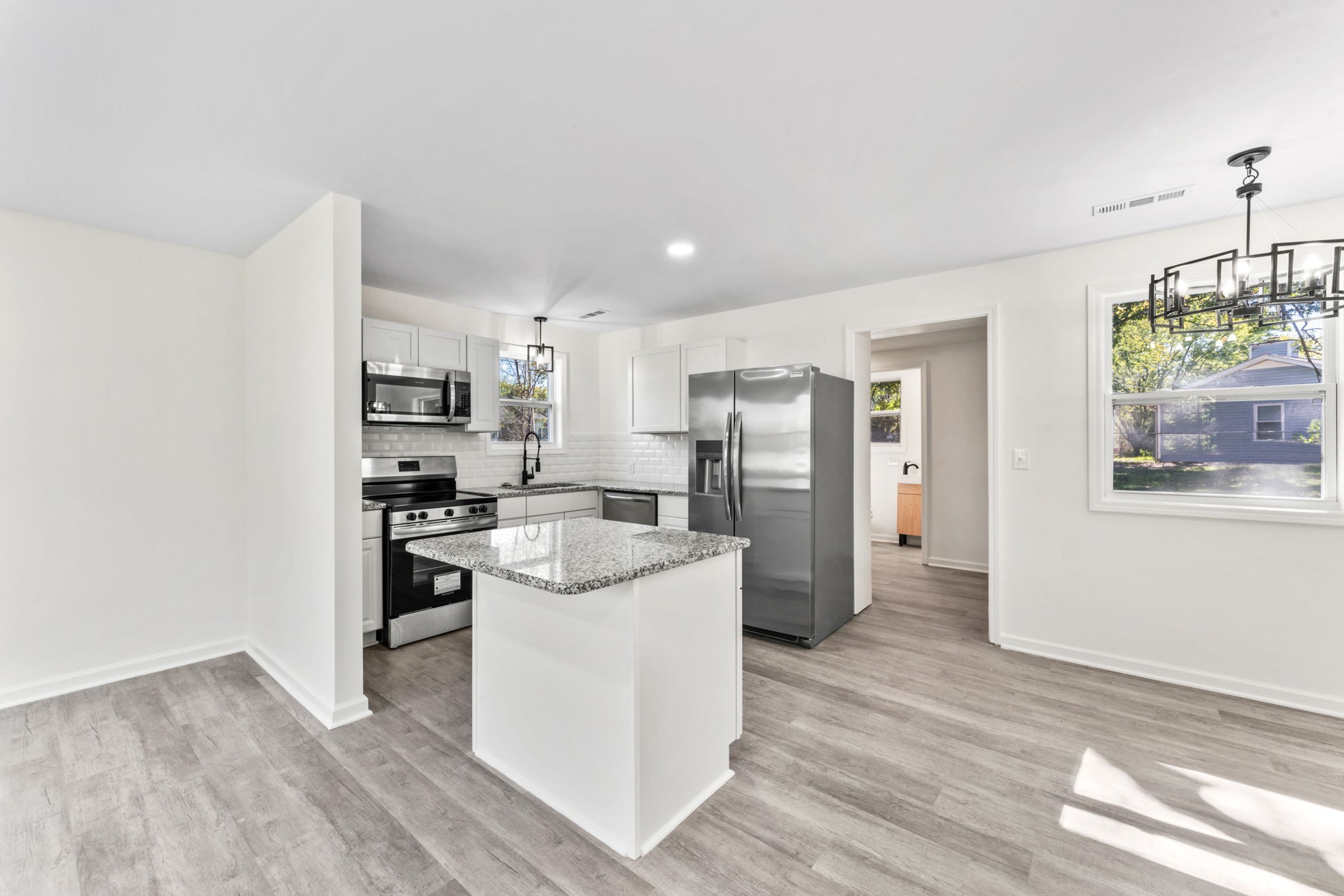 123 Highland Dr