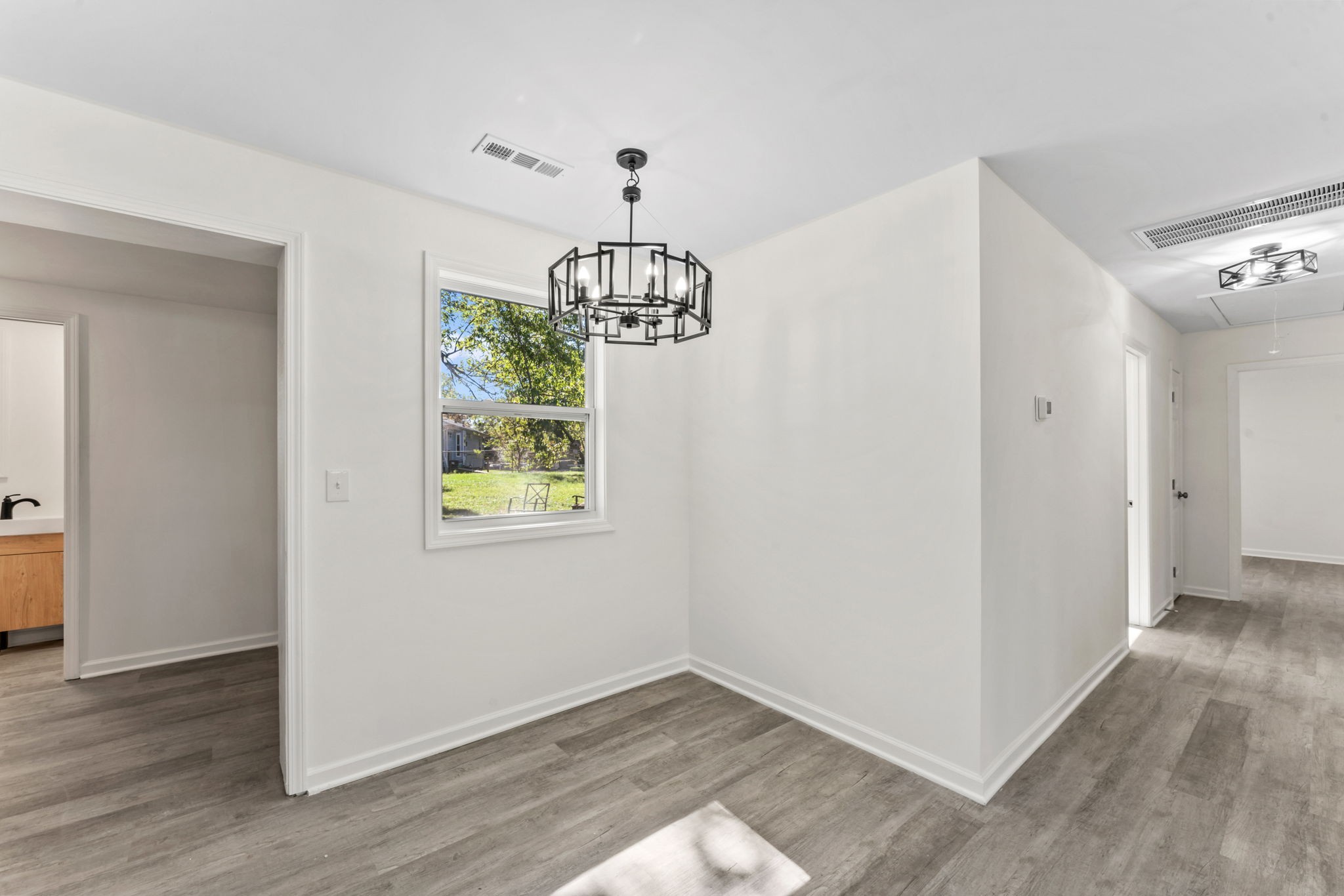 123 Highland Dr
