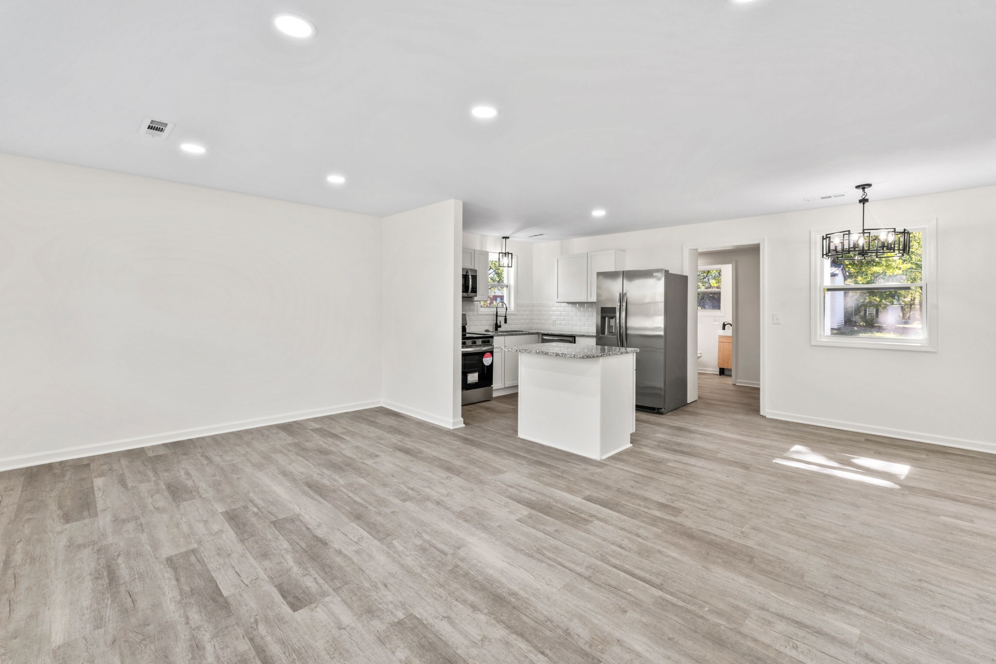 123 Highland Dr
