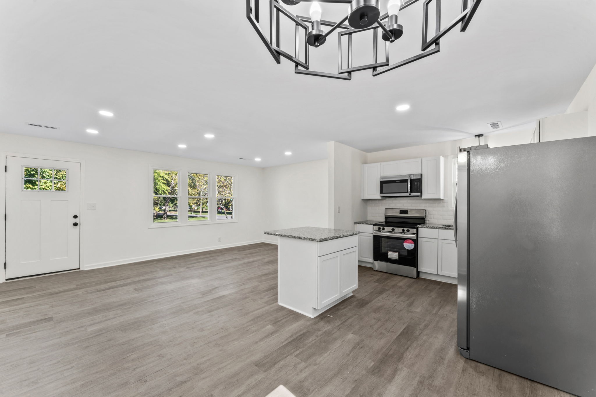 123 Highland Dr