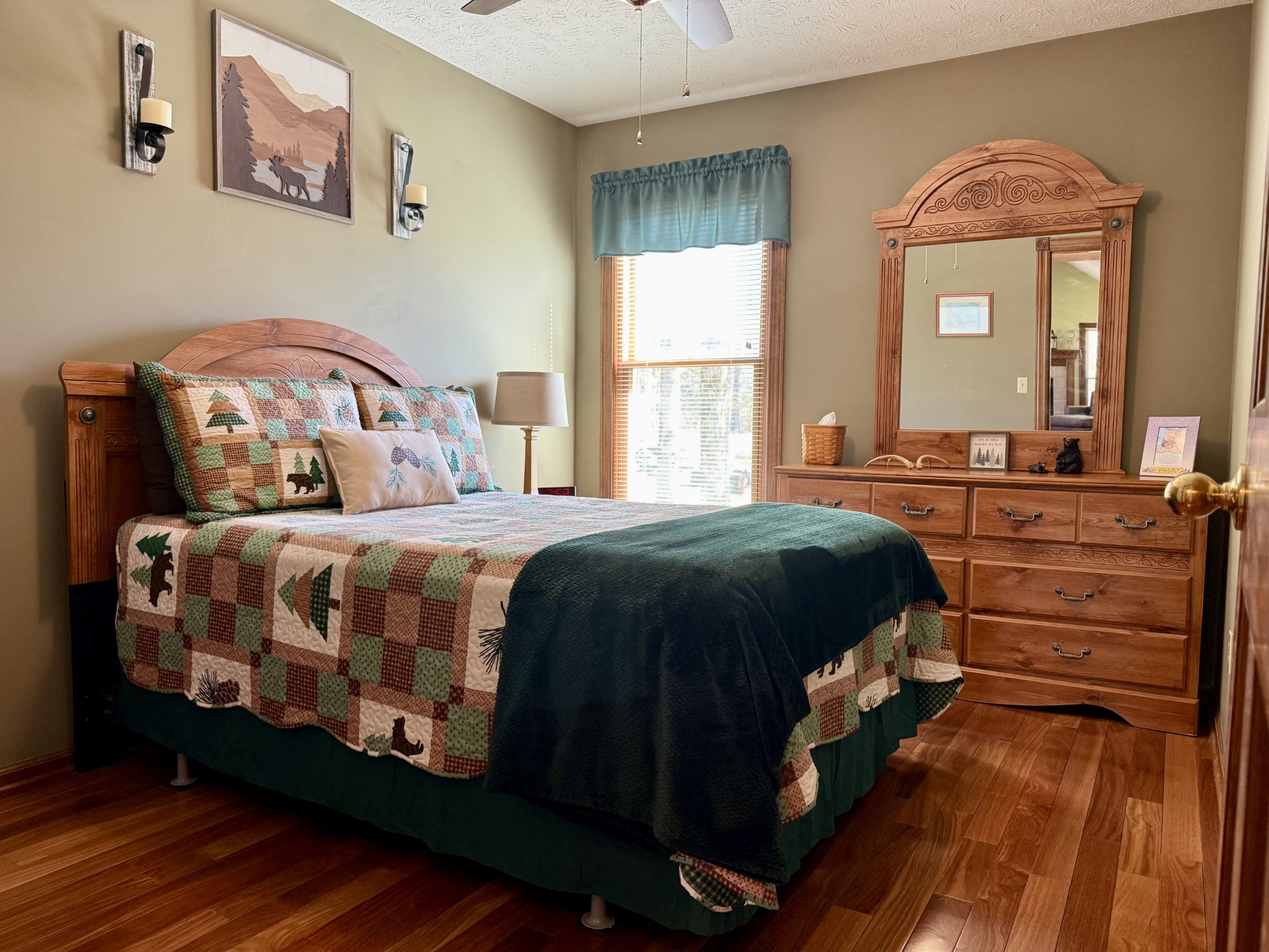 1011 Whippoorwill Dr