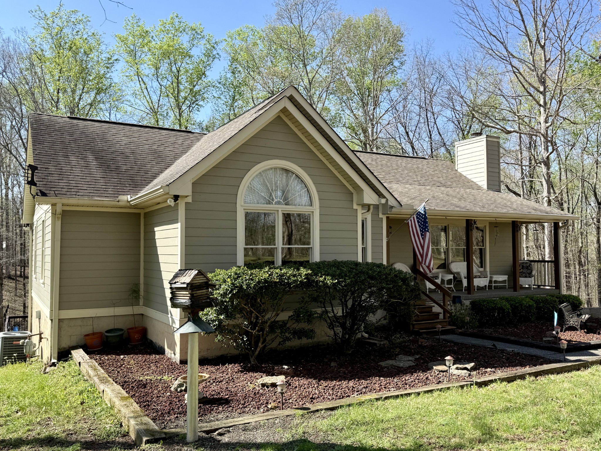 1011 Whippoorwill Dr