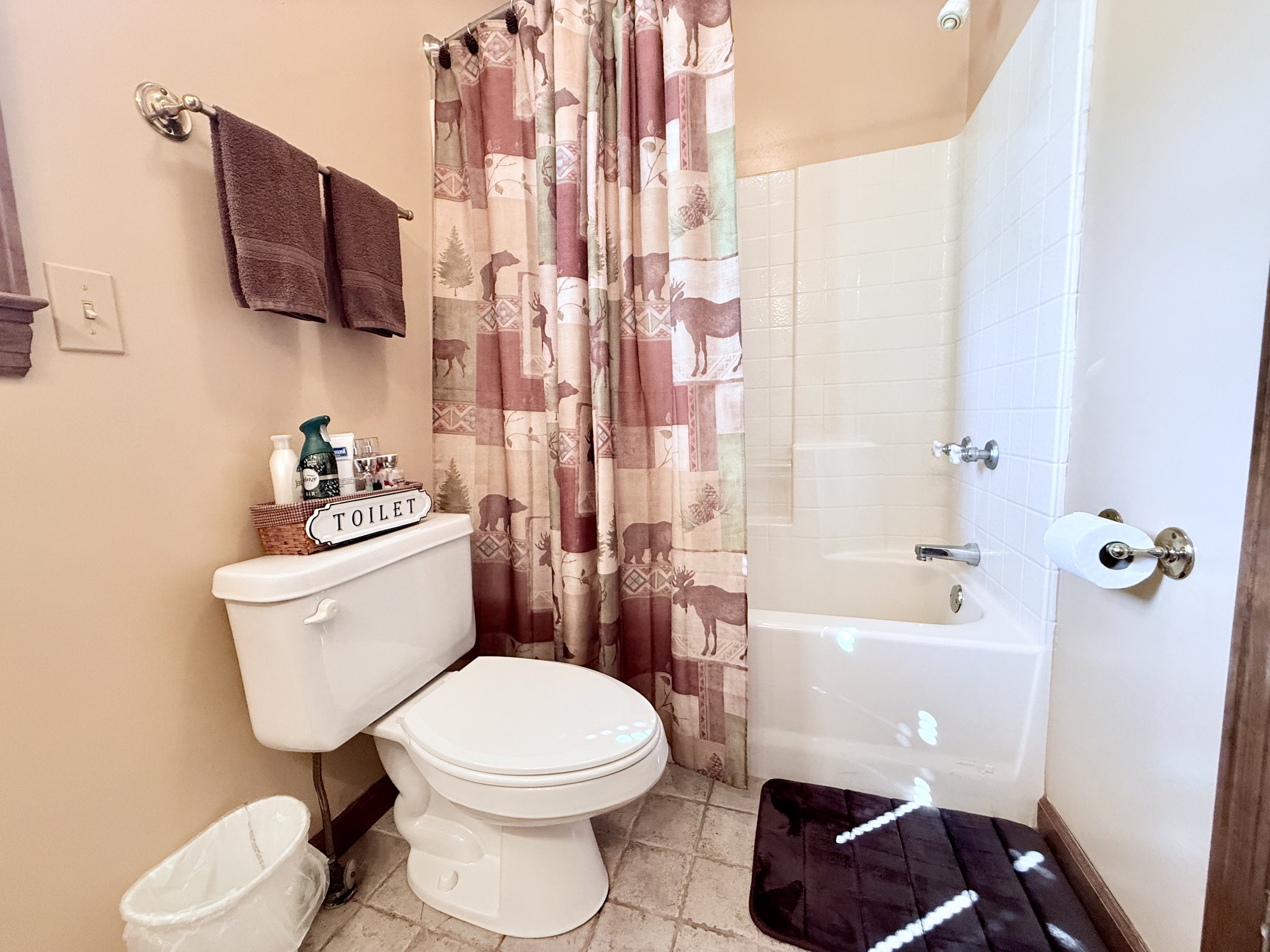 1011 Whippoorwill Dr