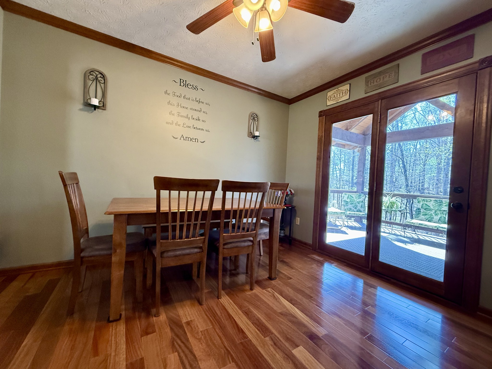 1011 Whippoorwill Dr