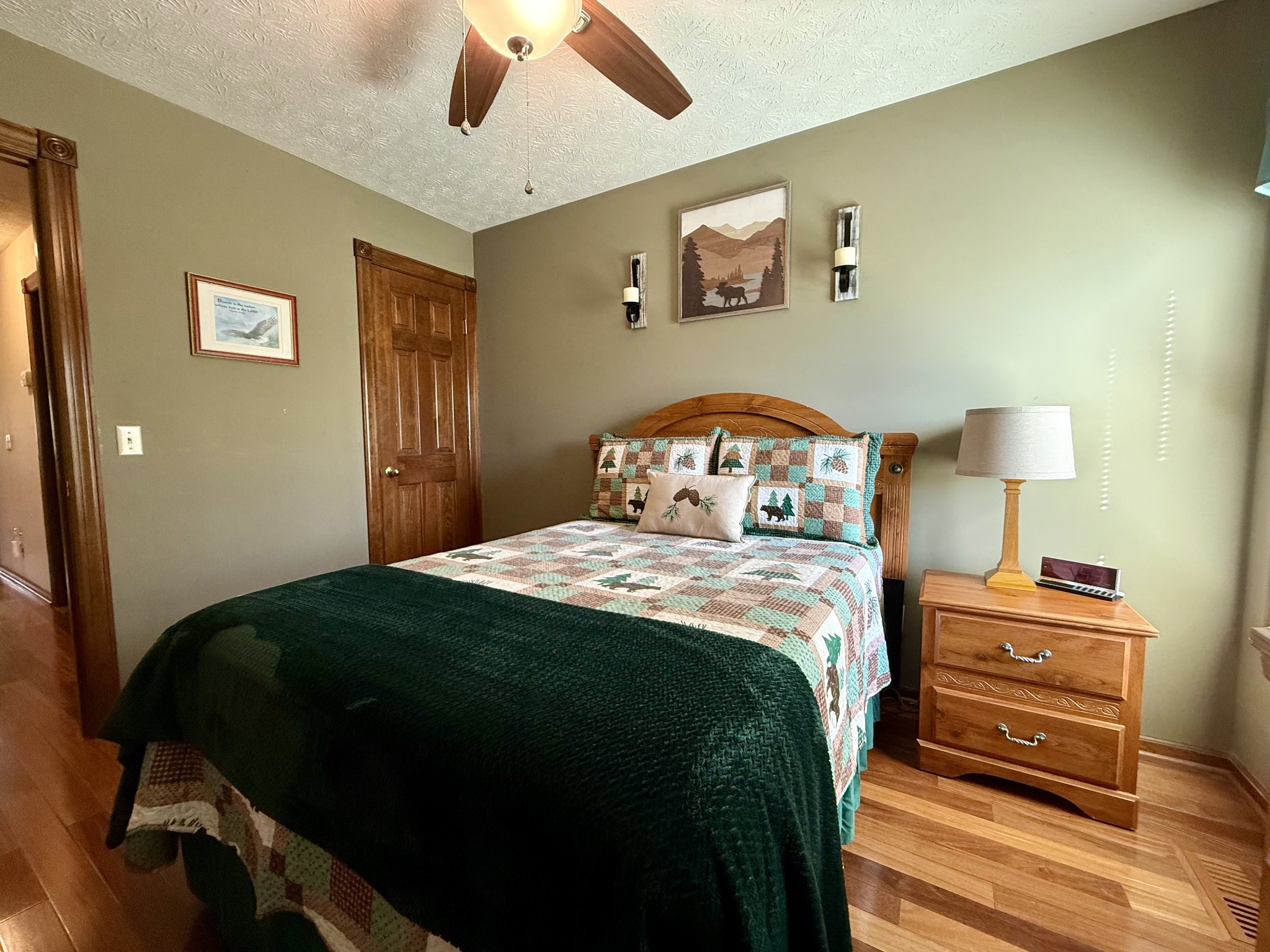 1011 Whippoorwill Dr