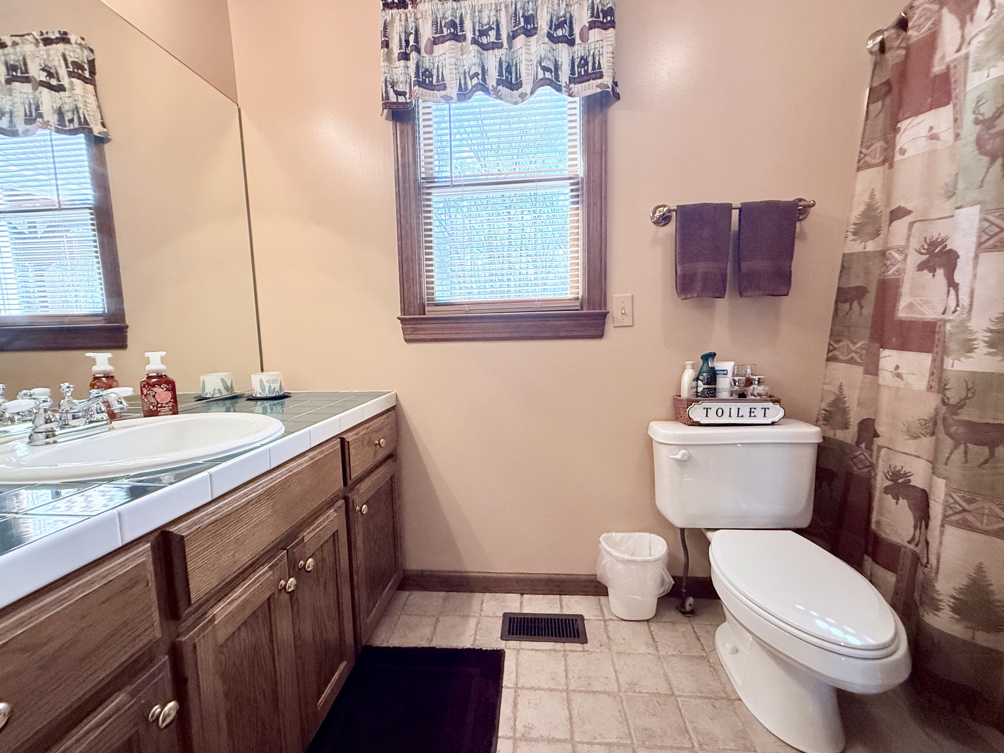 1011 Whippoorwill Dr