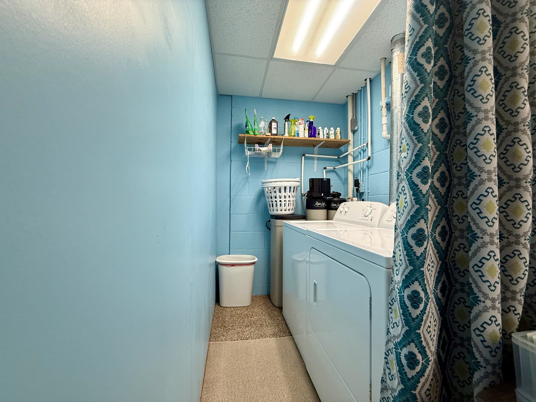 1011 Whippoorwill Dr