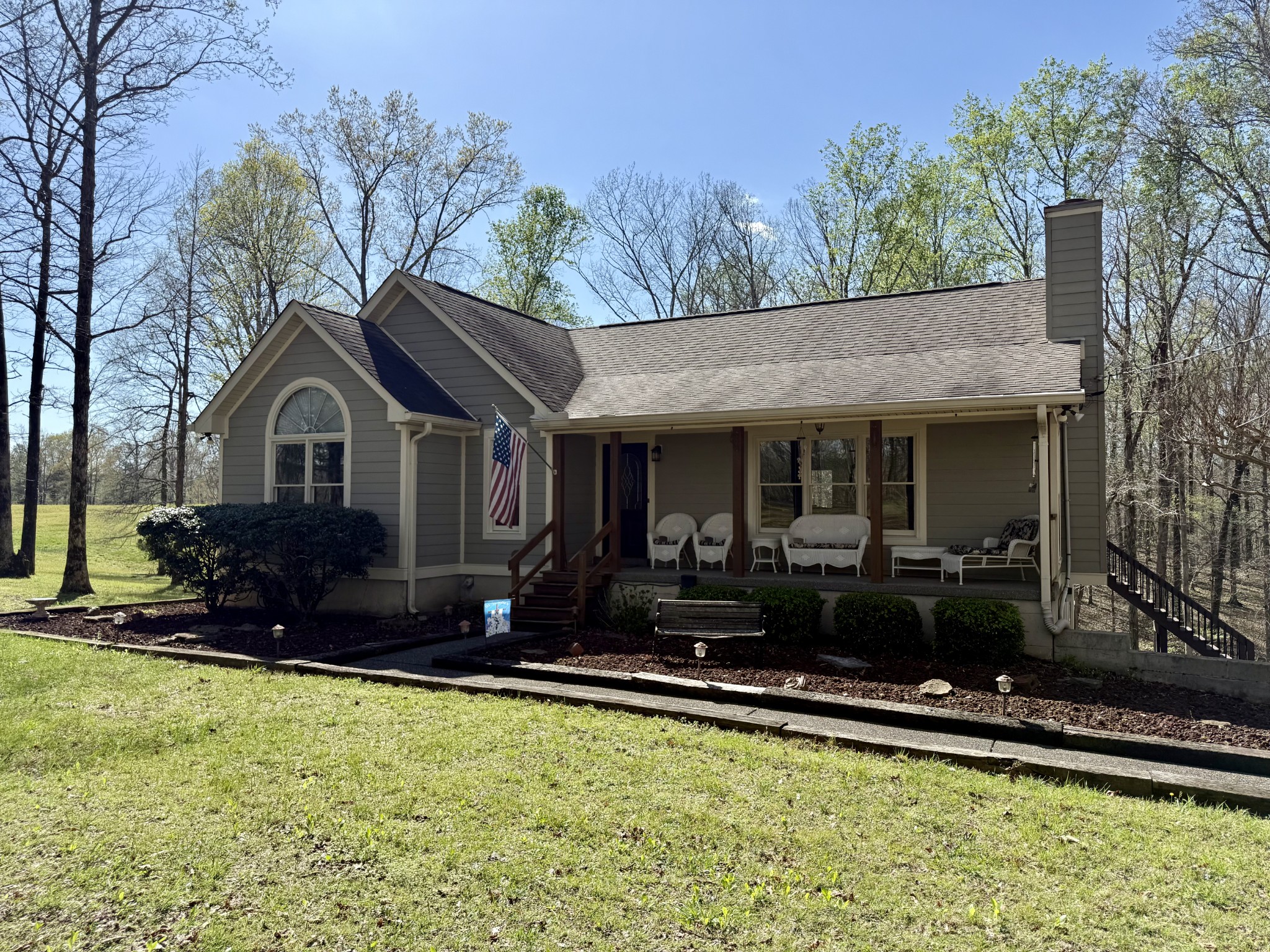 1011 Whippoorwill Dr