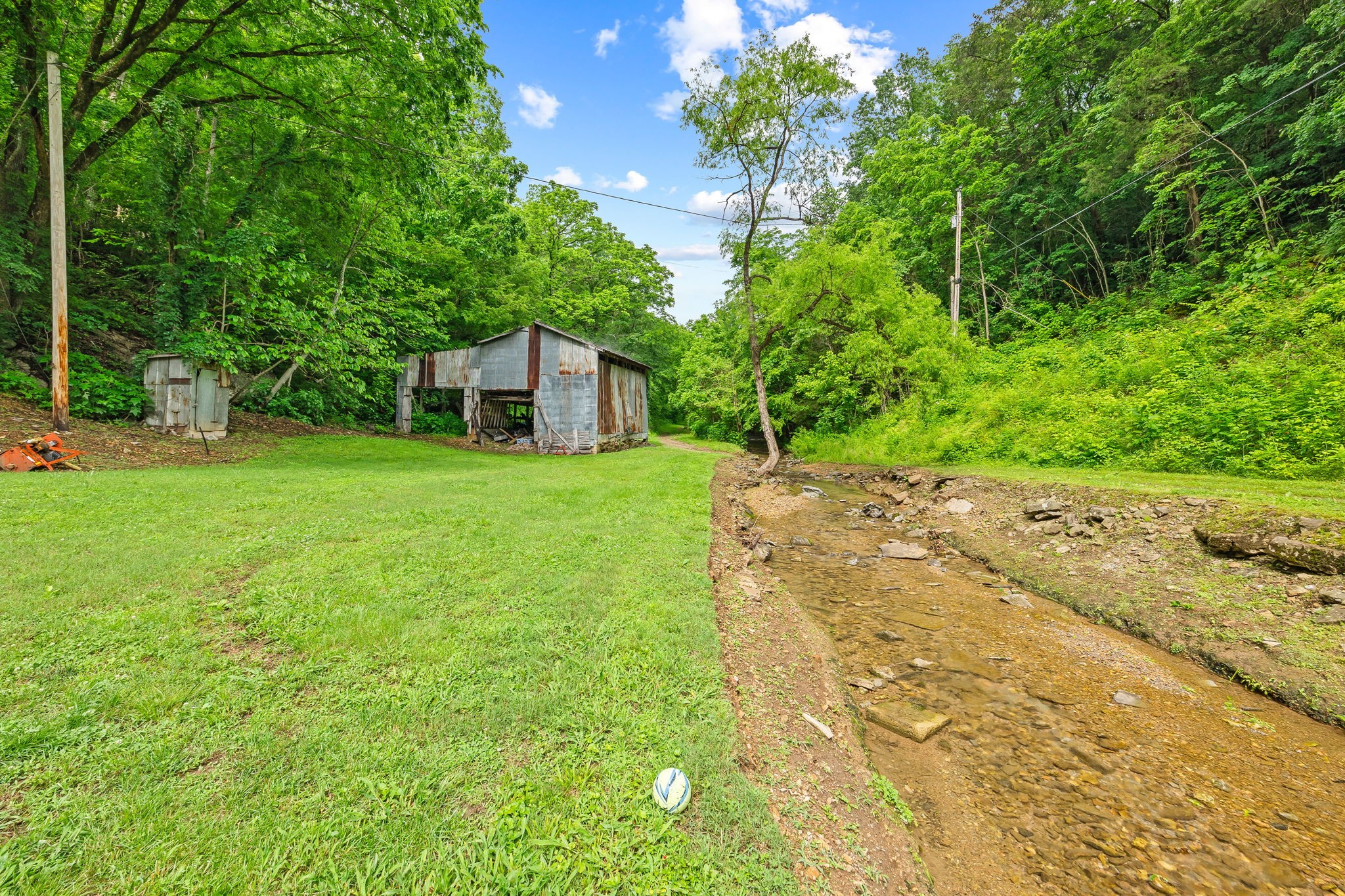 333 Cubbins Hollow Rd