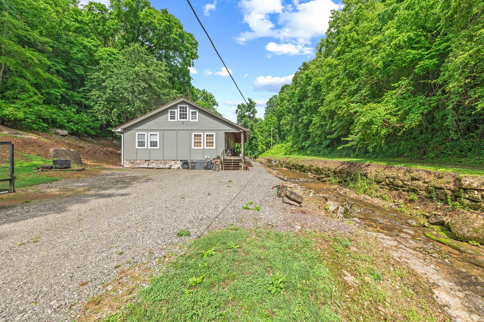 333 Cubbins Hollow Rd