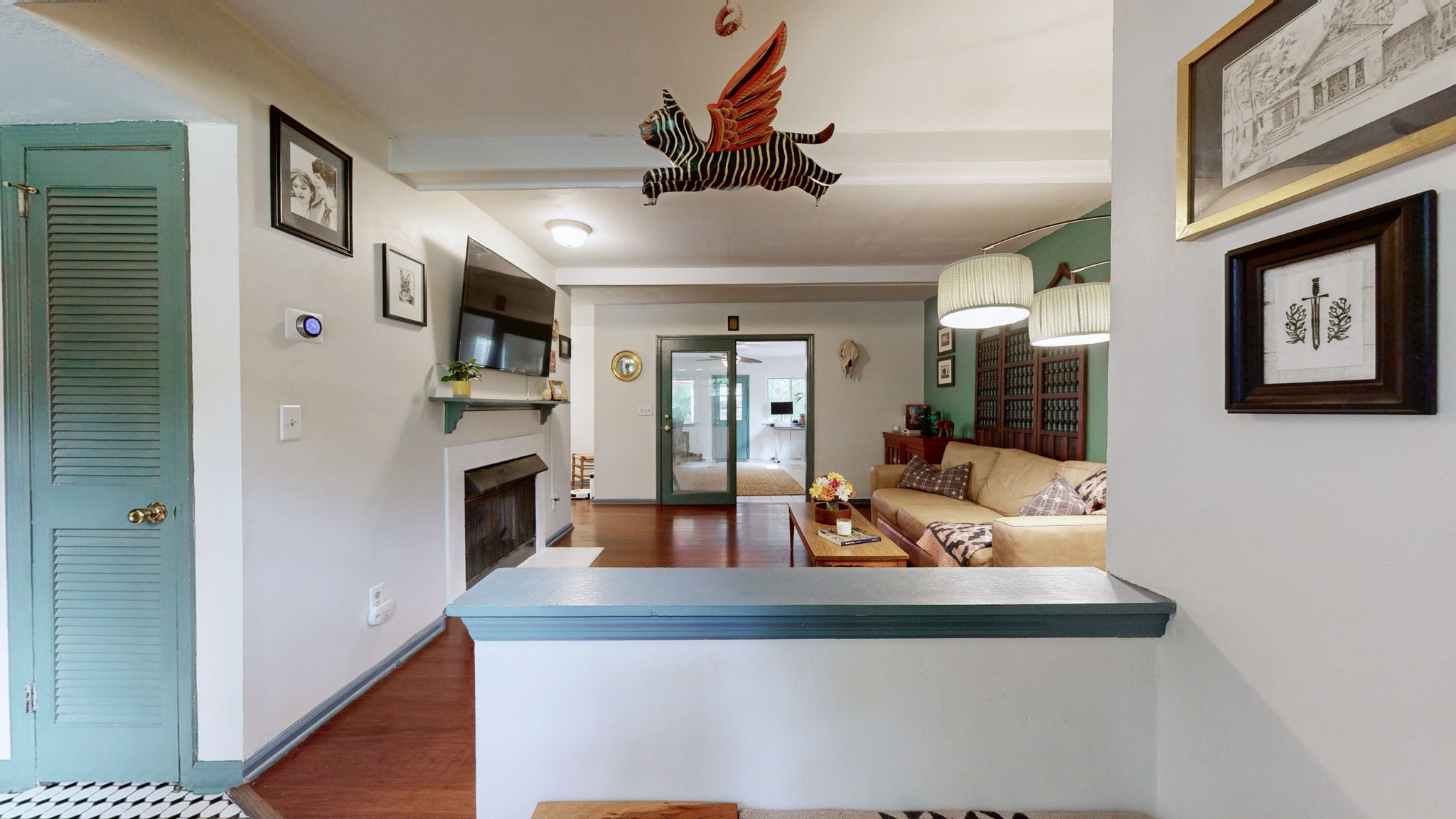 5131 Hunters Point Ln