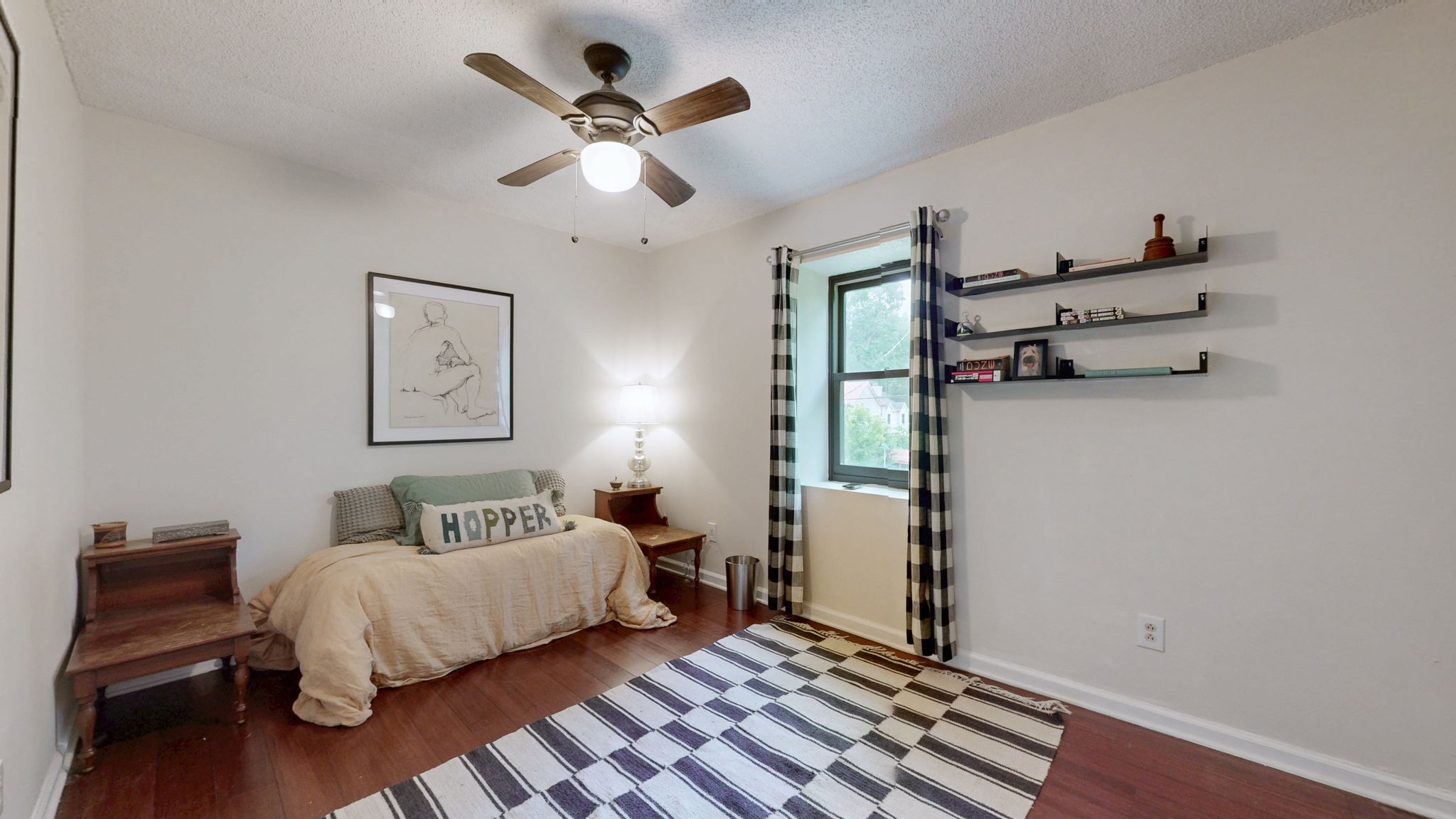 5131 Hunters Point Ln