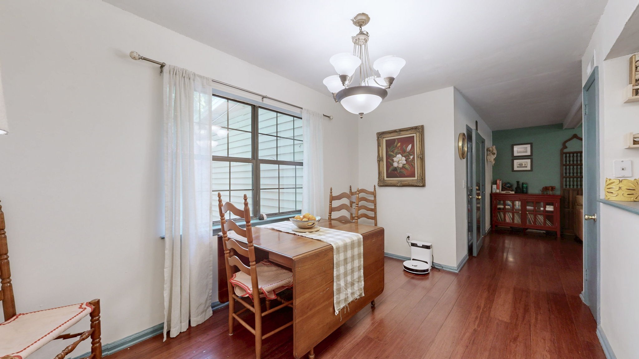 5131 Hunters Point Ln