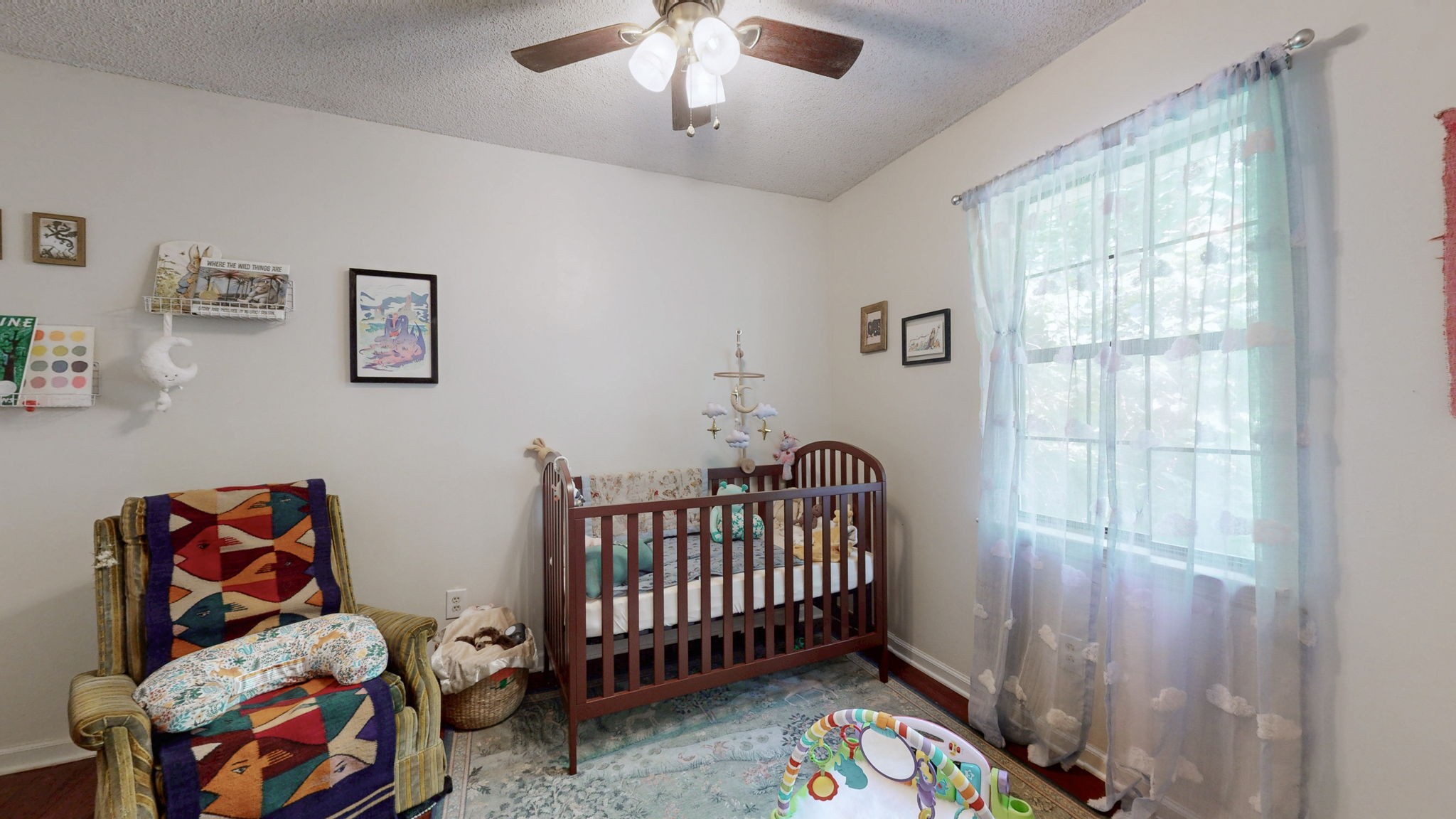 5131 Hunters Point Ln