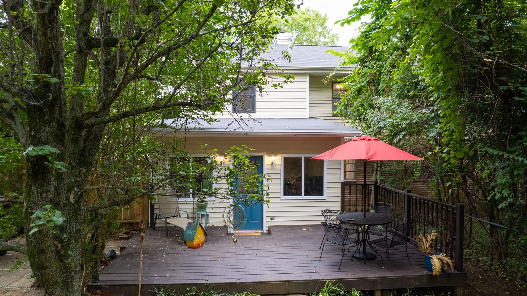 5131 Hunters Point Ln