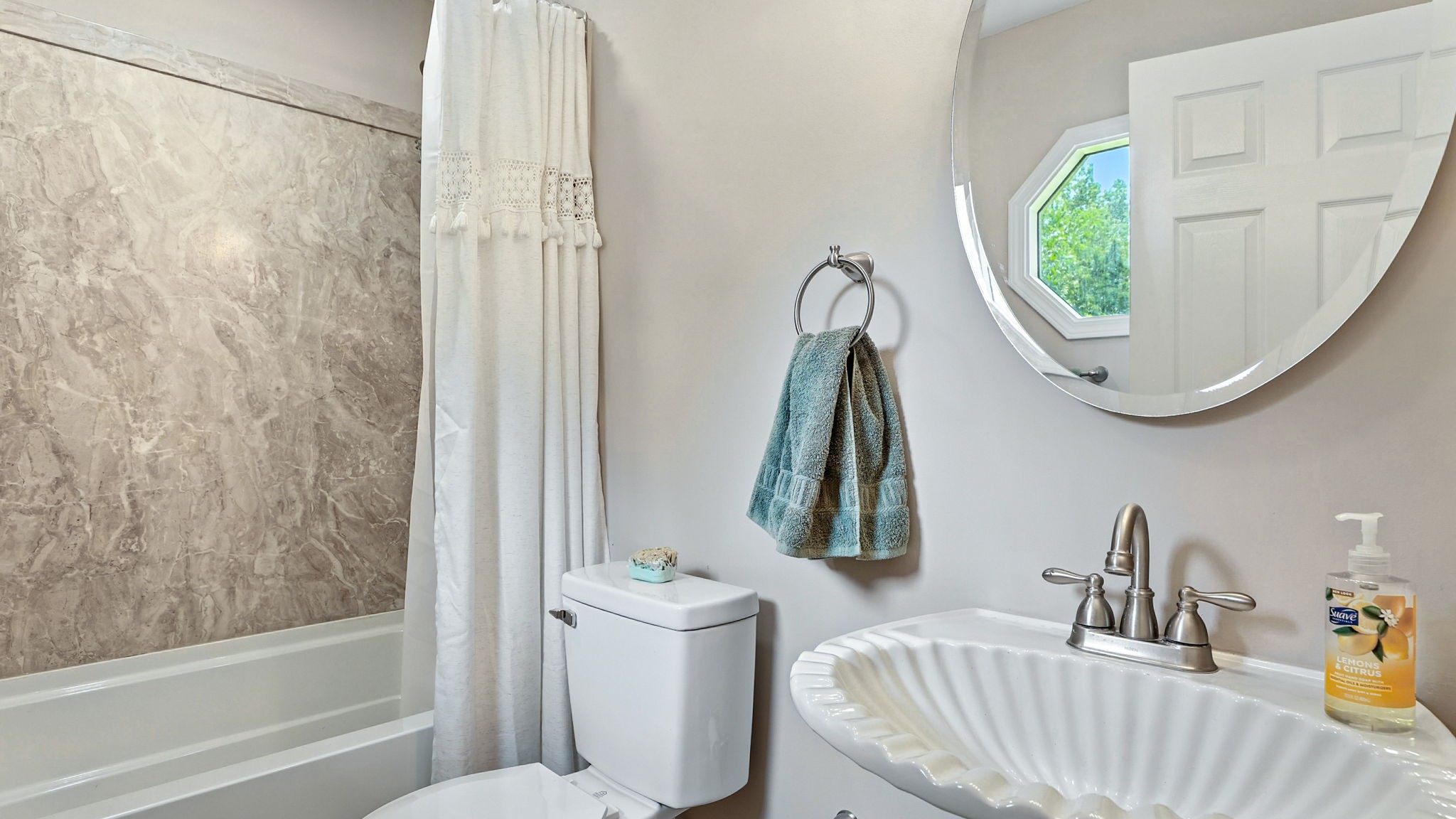 8973 Couchville Pike