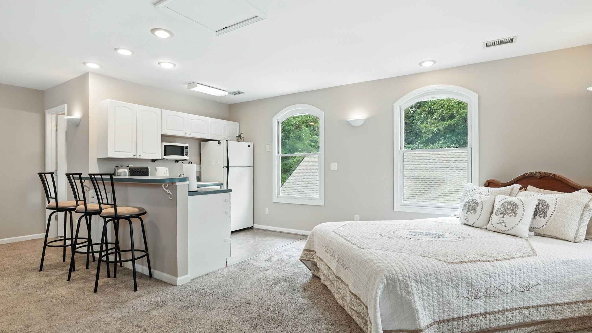 8973 Couchville Pike