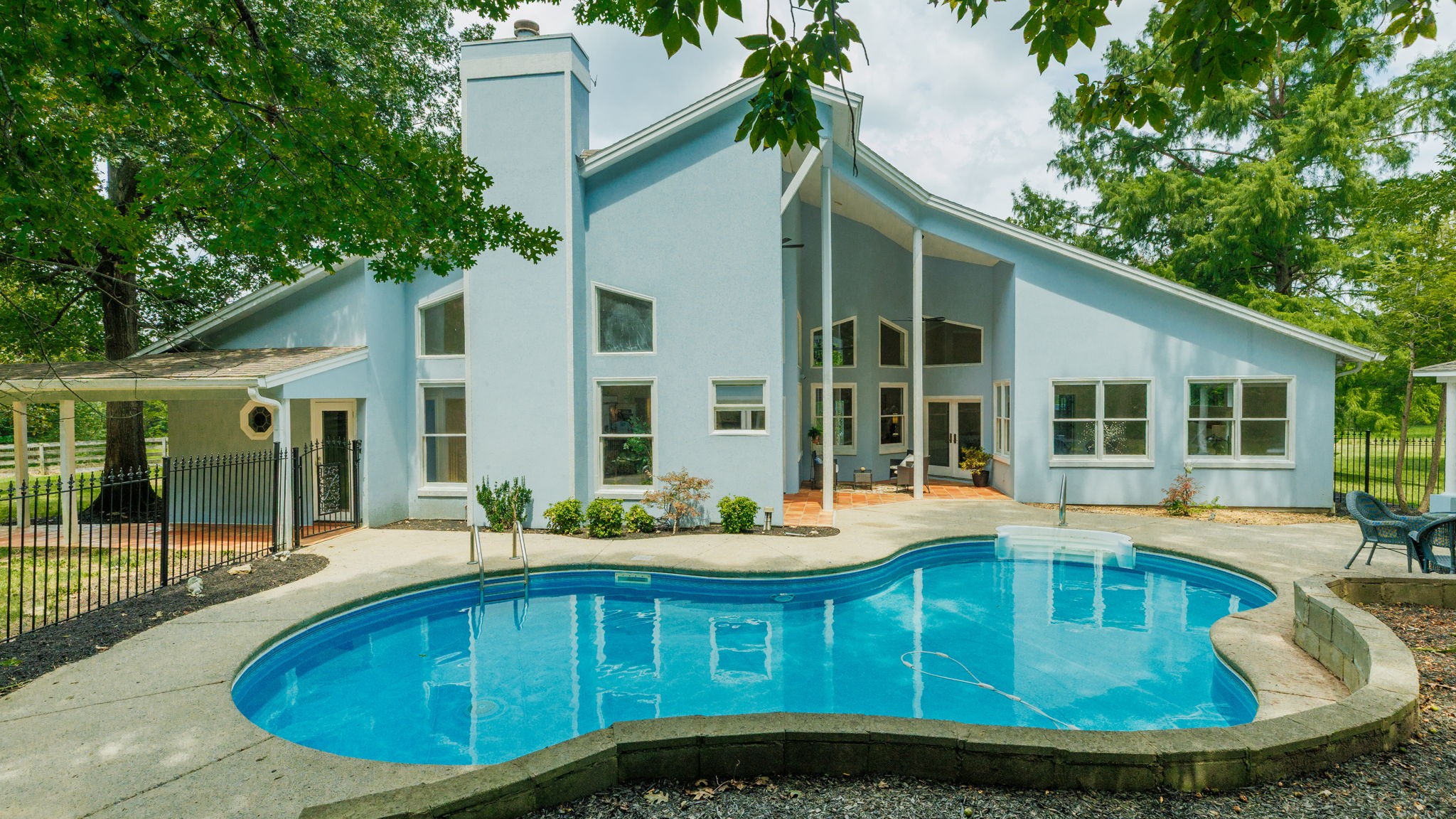 8973 Couchville Pike