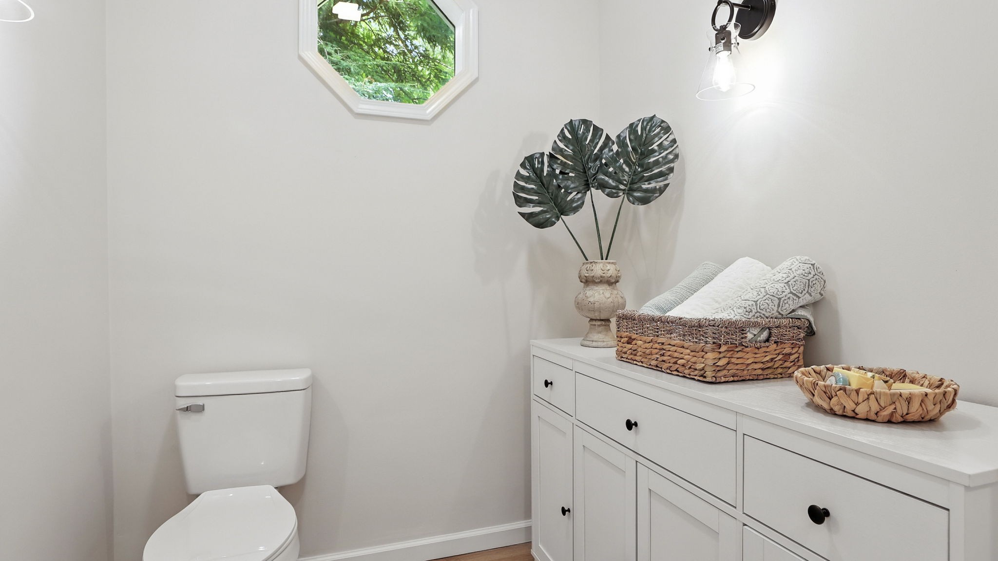 8973 Couchville Pike