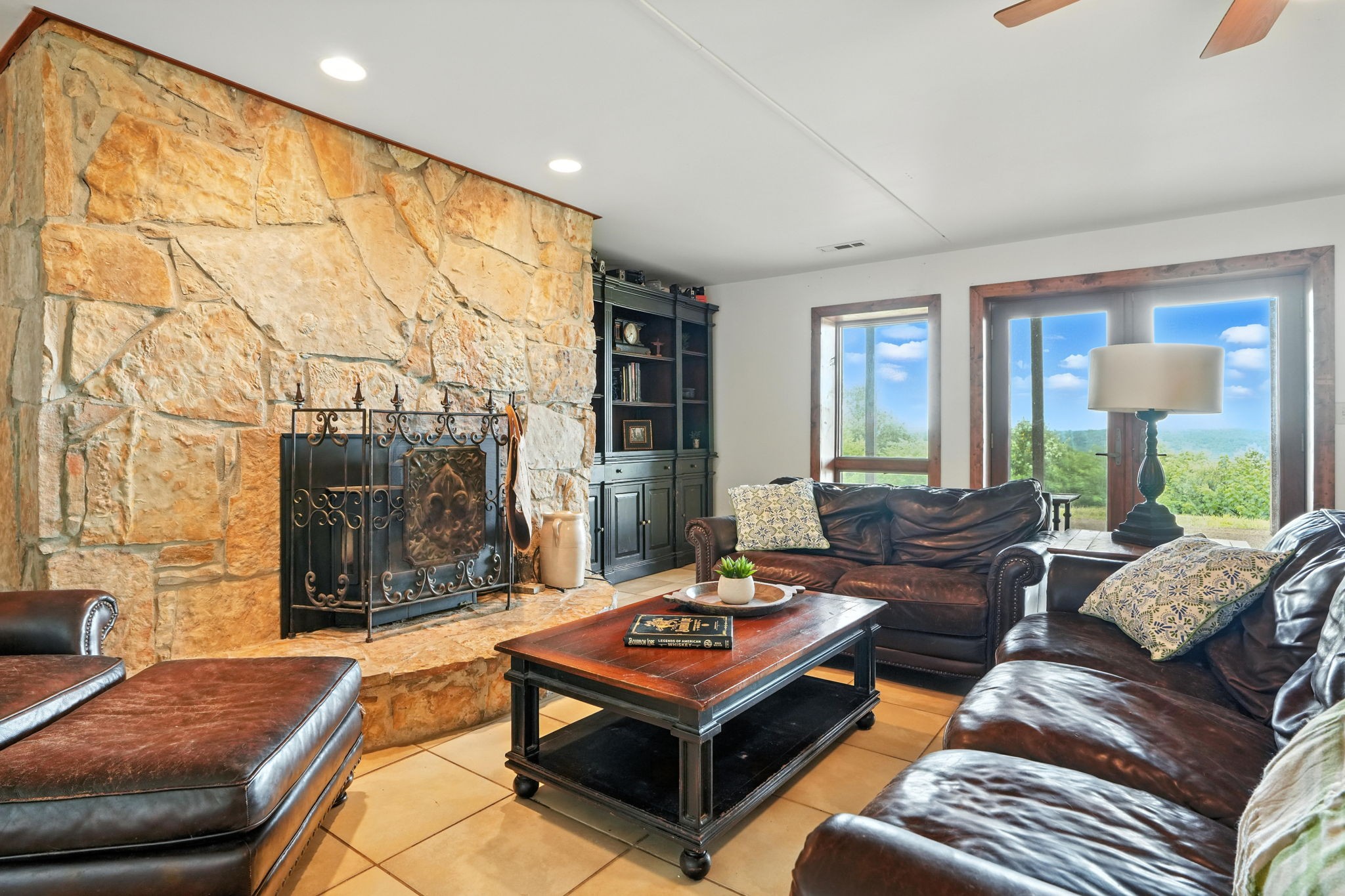 4445 Hurricane Ridge Rd