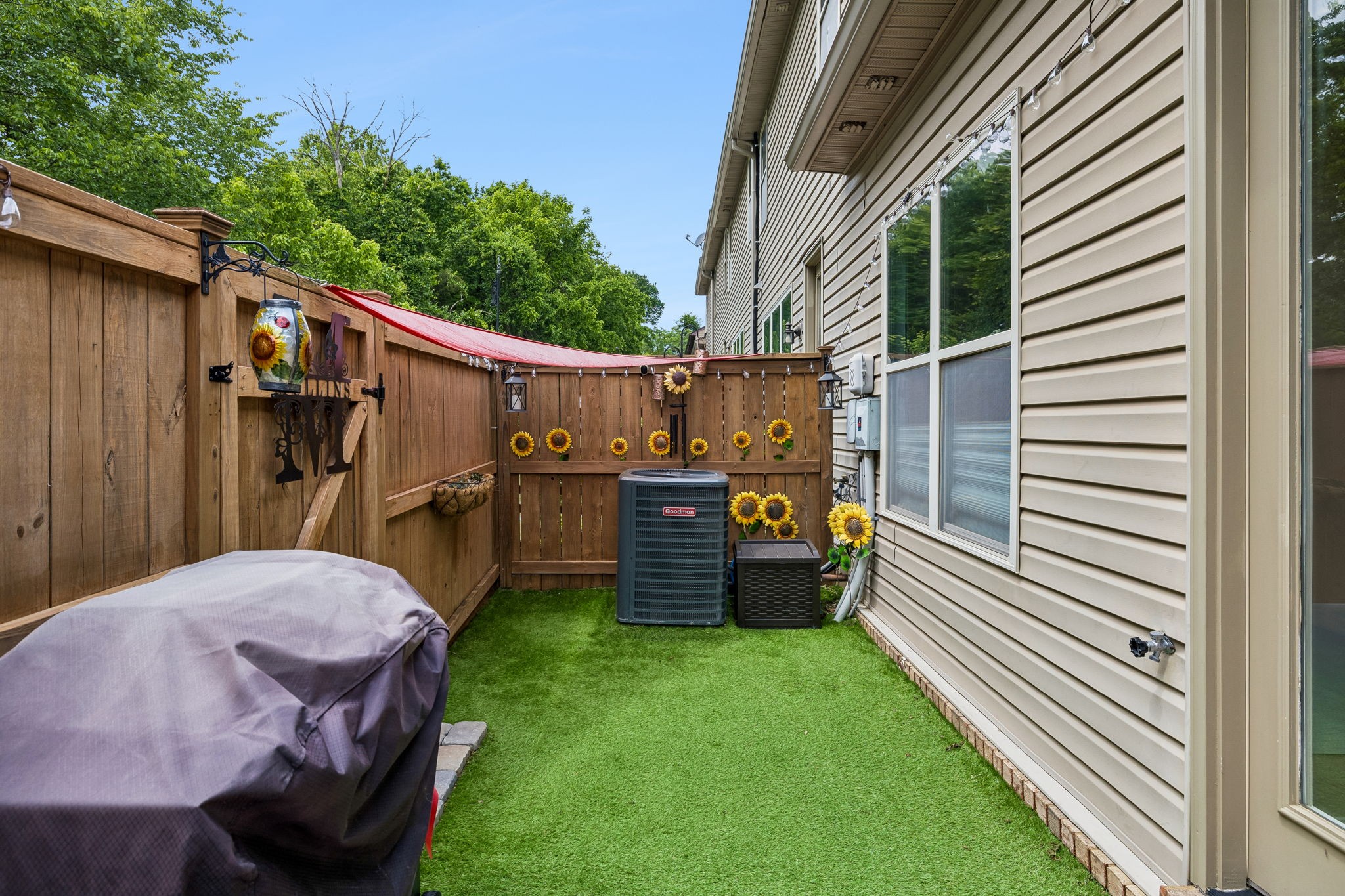 313 Windgrove Ter