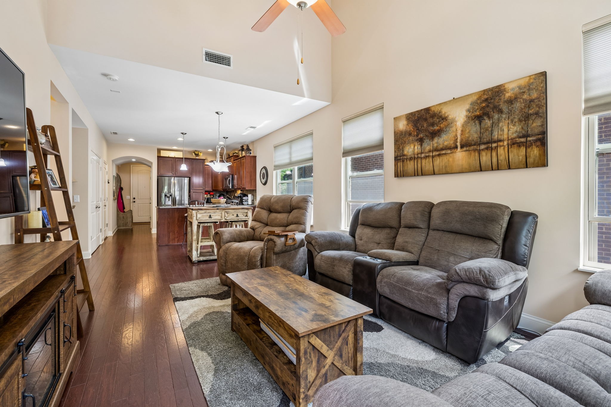 313 Windgrove Ter