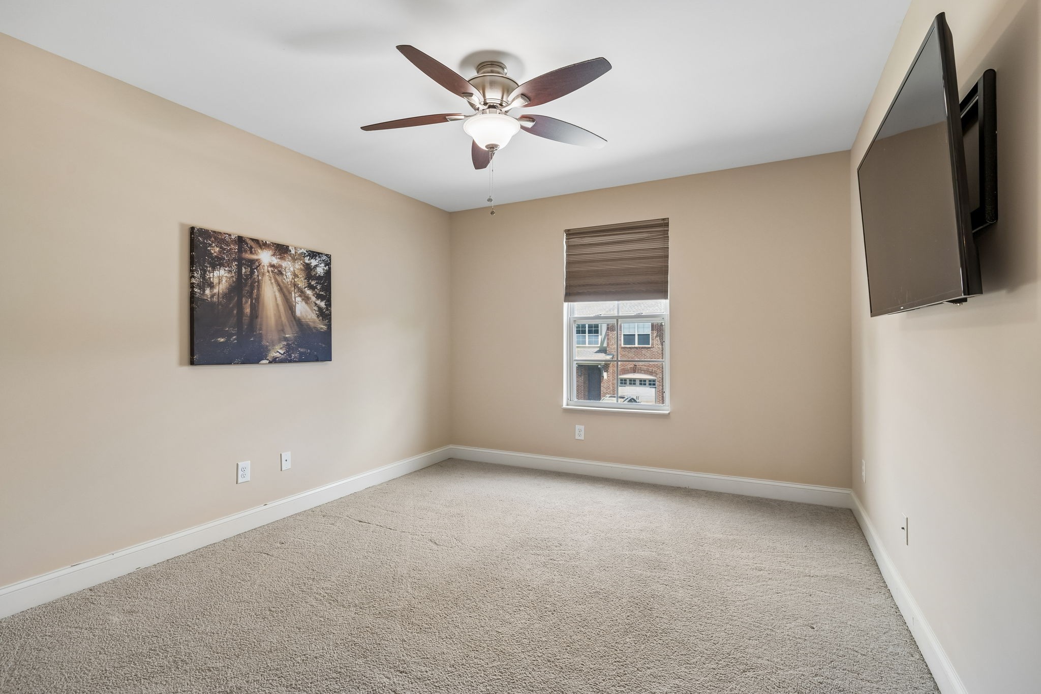 313 Windgrove Ter