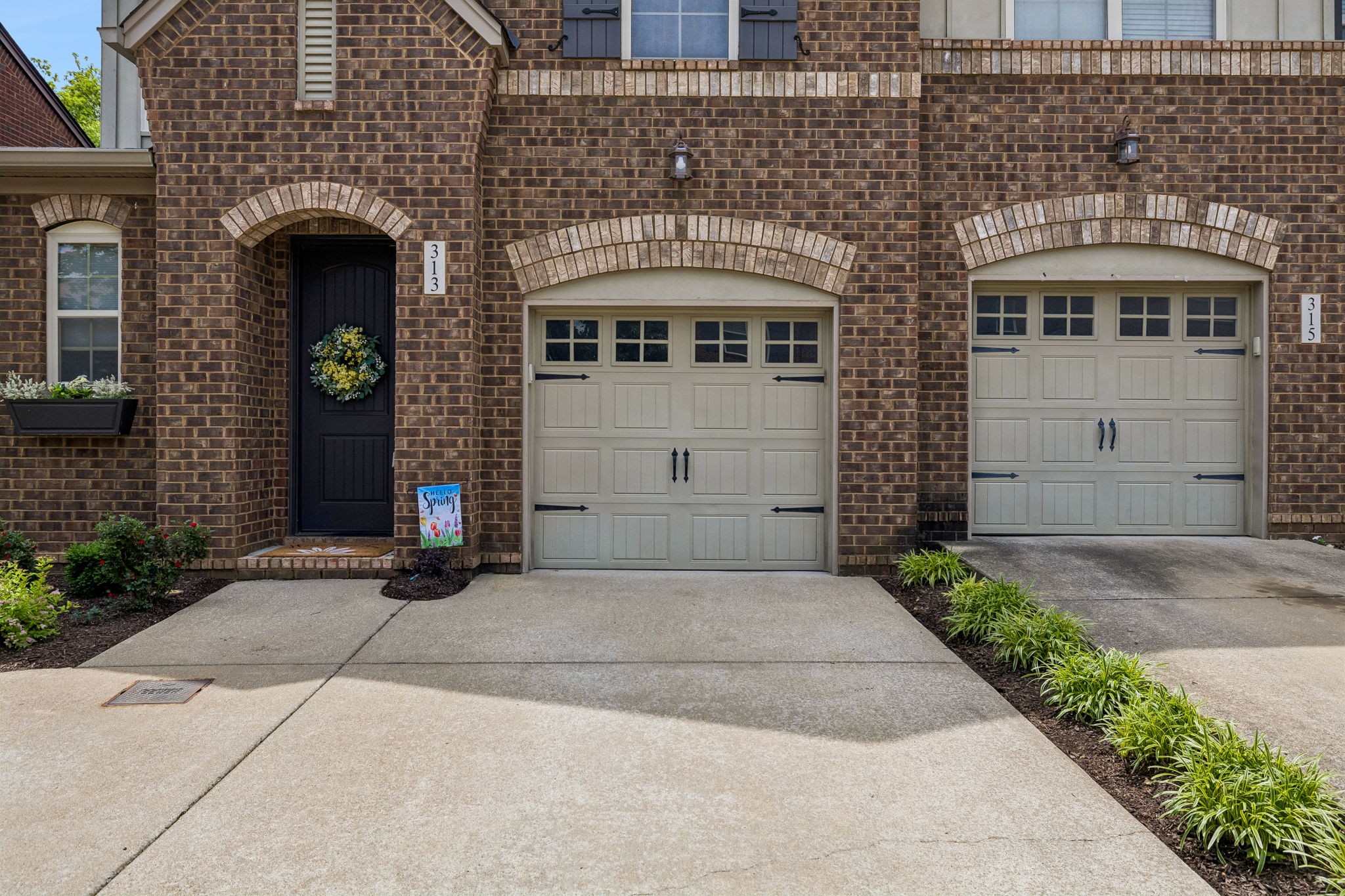 313 Windgrove Ter