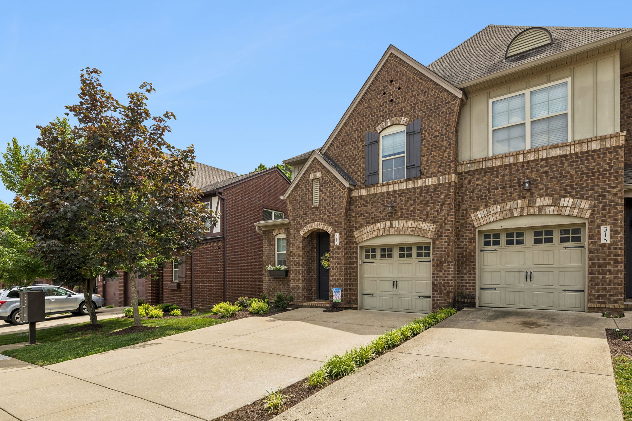 313 Windgrove Ter