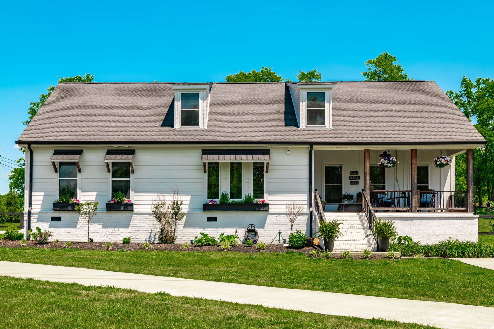 794 Brights Ln