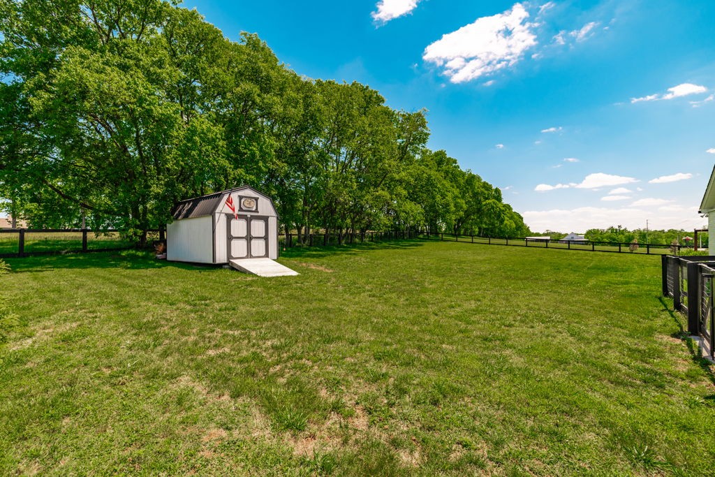 794 Brights Ln