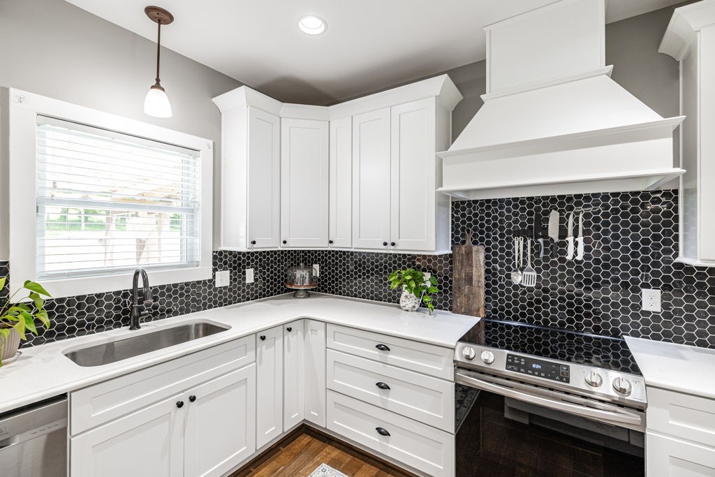 794 Brights Ln