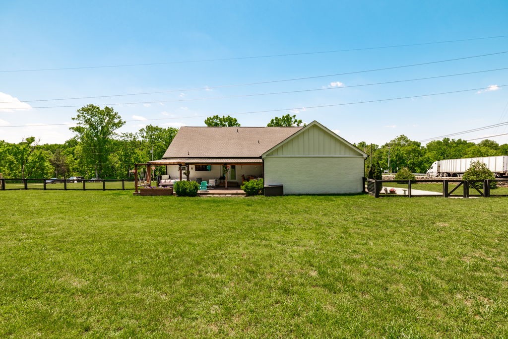 794 Brights Ln