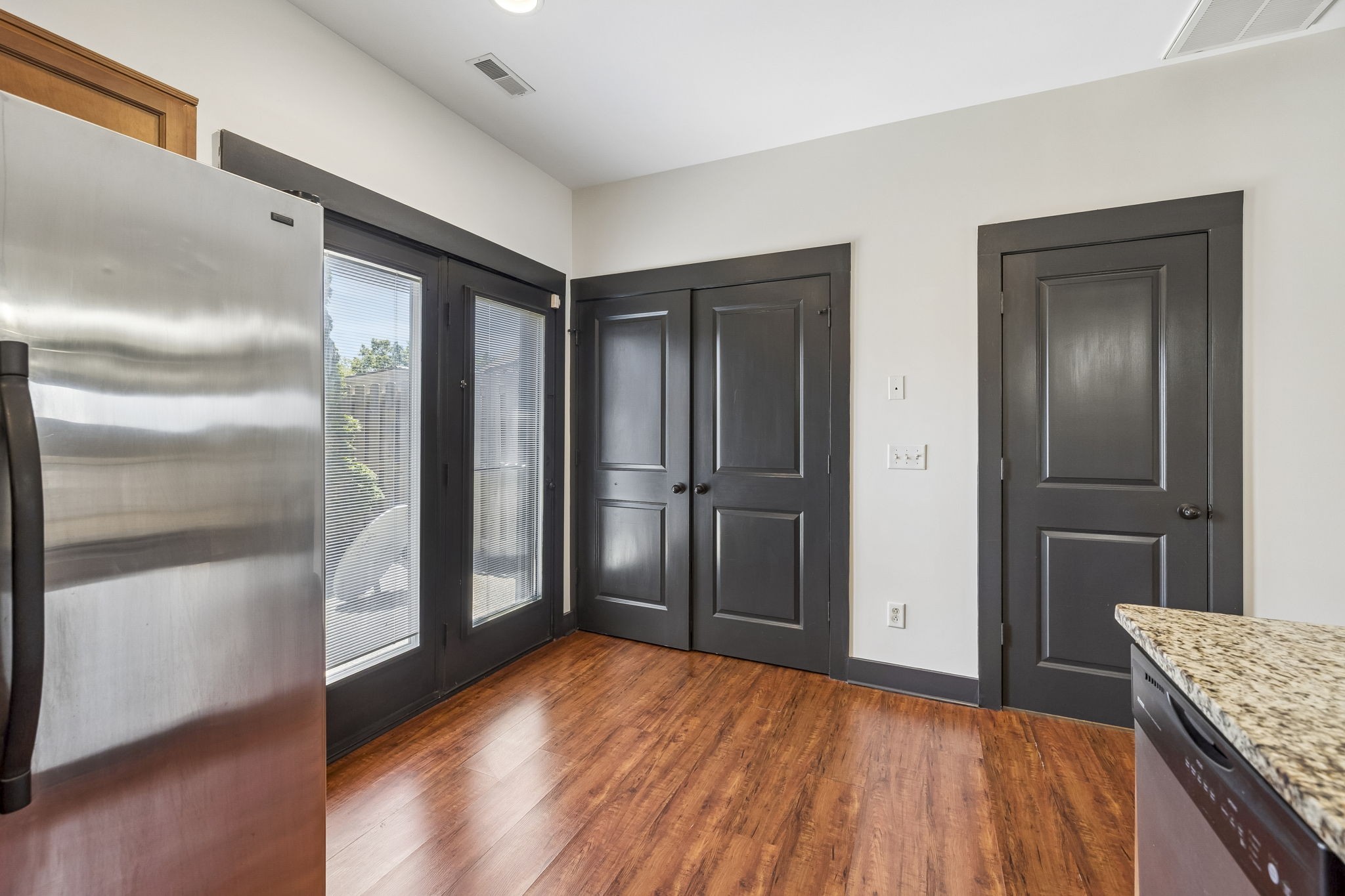 1812 Isabelle Ct