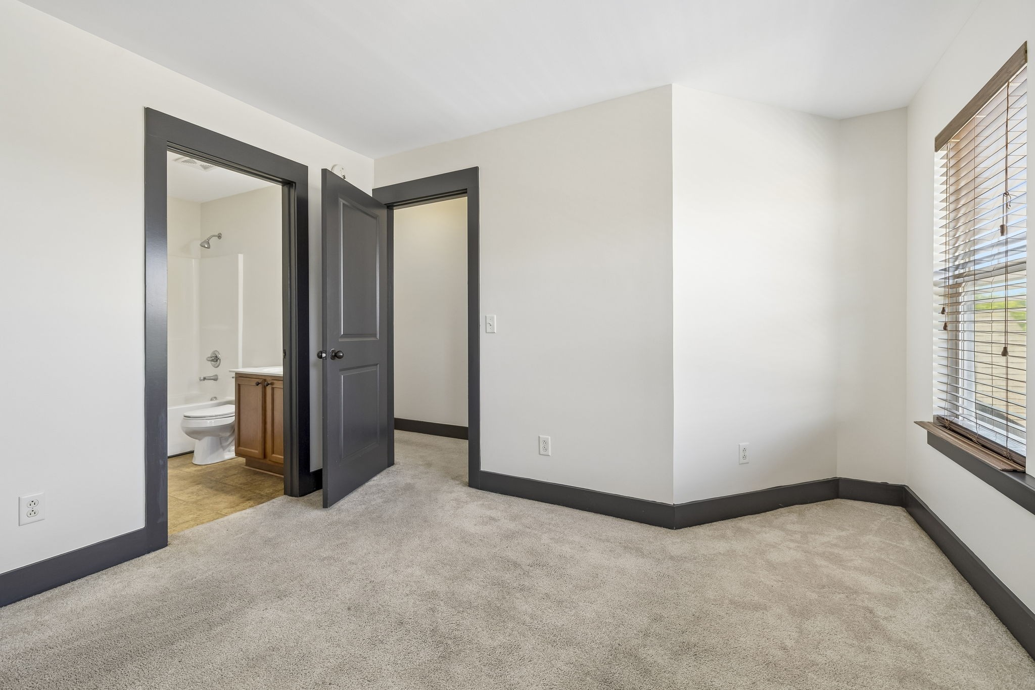 1812 Isabelle Ct
