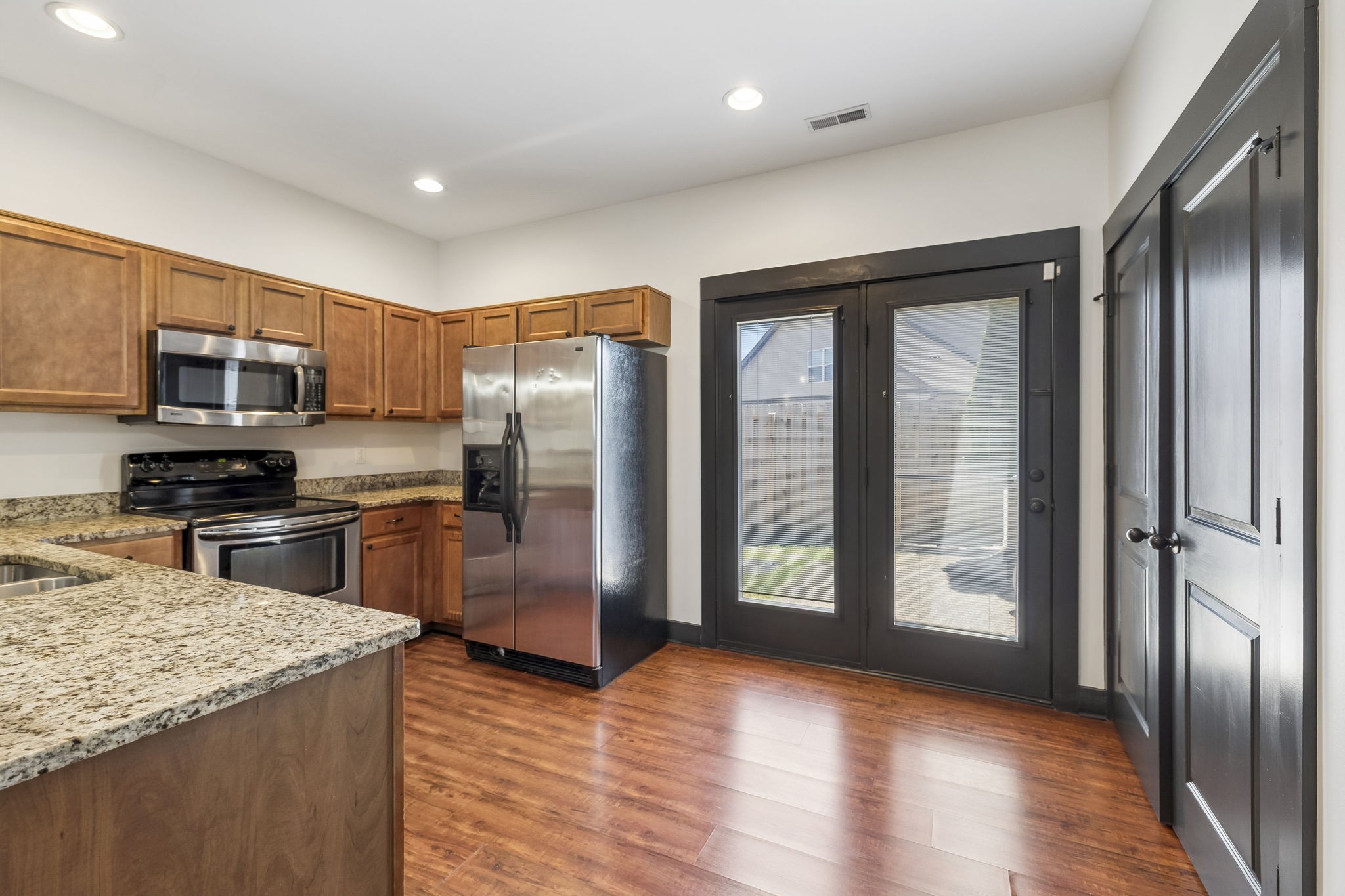 1812 Isabelle Ct