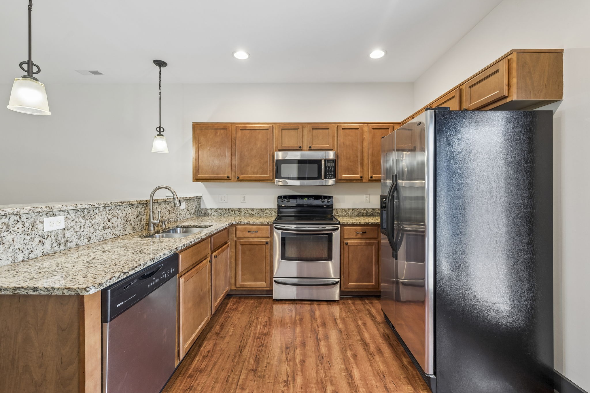 1812 Isabelle Ct