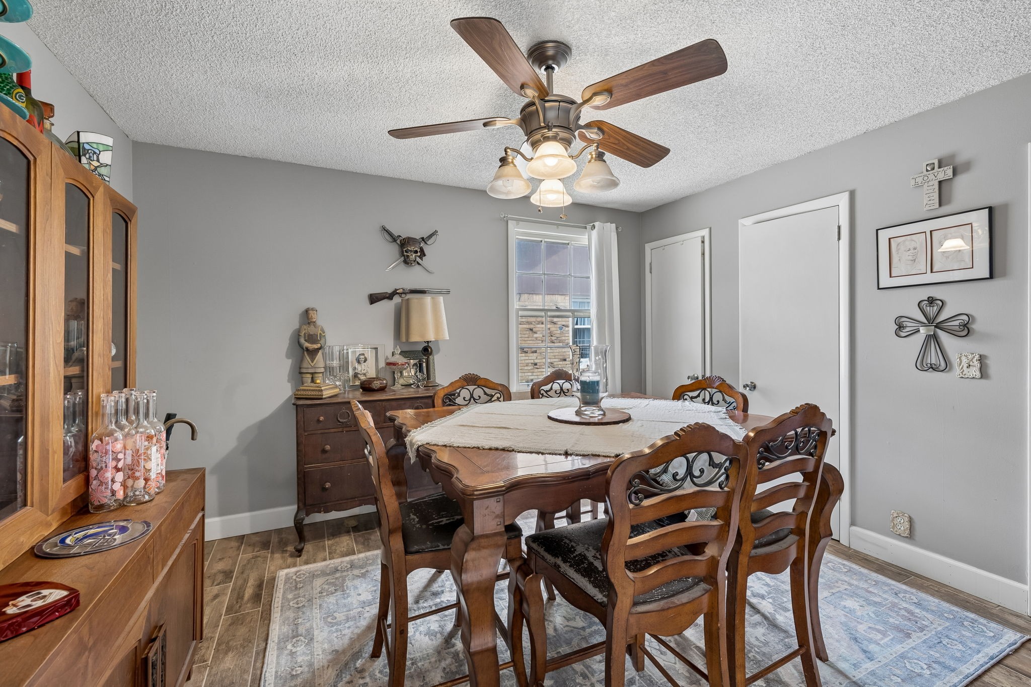 4916 Shadowlawn Dr