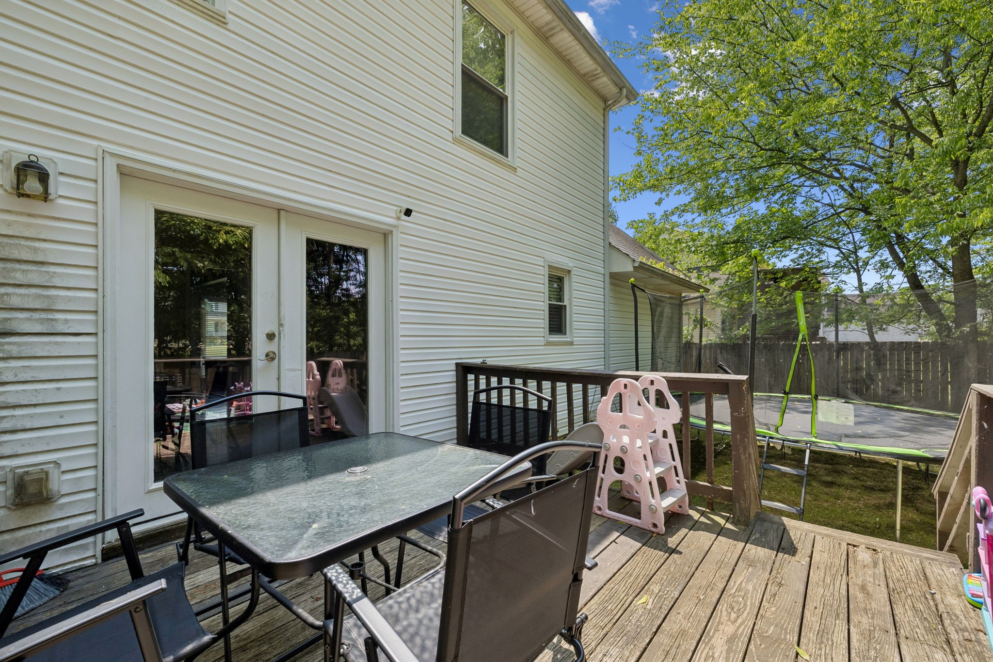 1036 Roedeer Dr