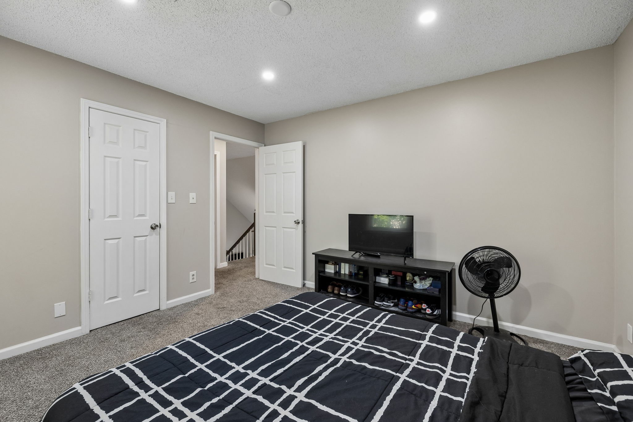 1036 Roedeer Dr