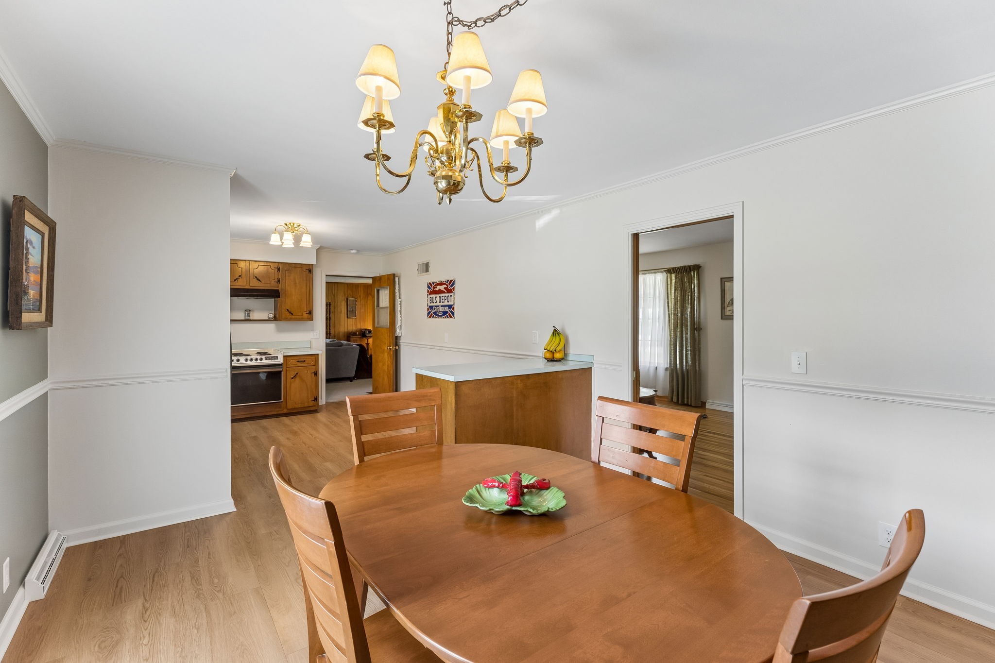 502 Hillview Dr