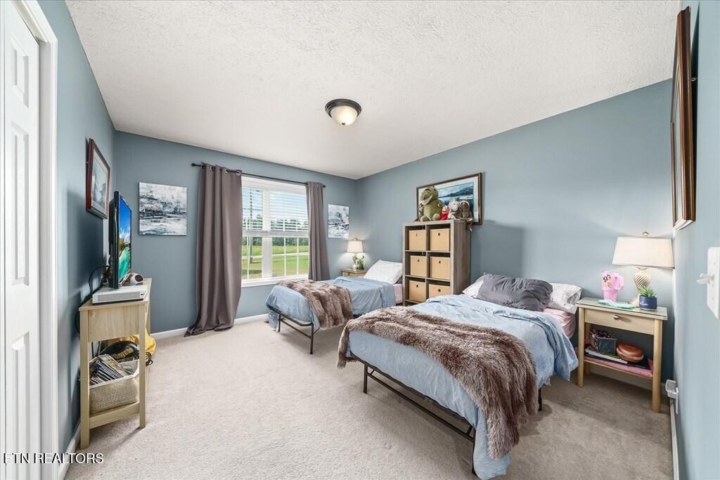 6775 Thomas Twin Oak Rd