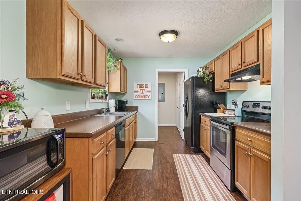 6775 Thomas Twin Oak Rd
