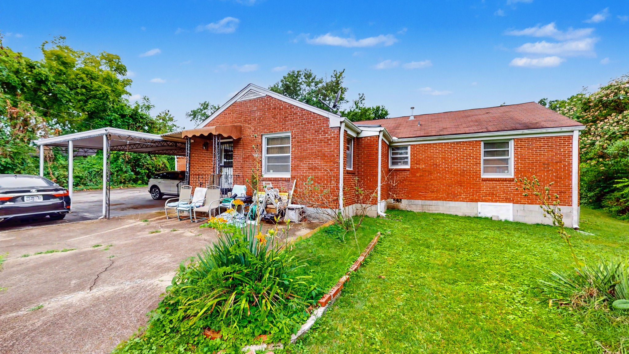 1223 Westchester Dr
