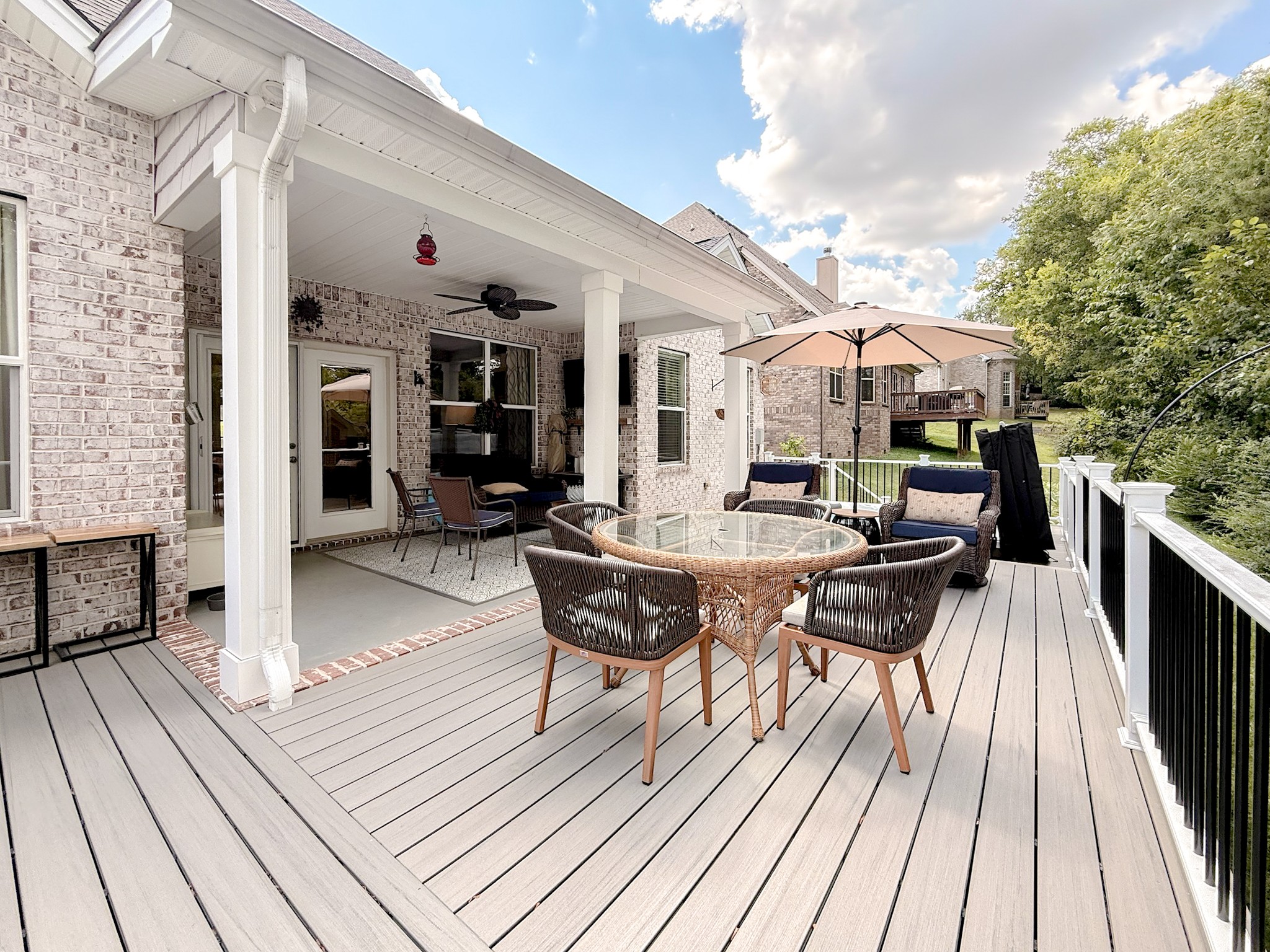 1027 Nealcrest Cir
