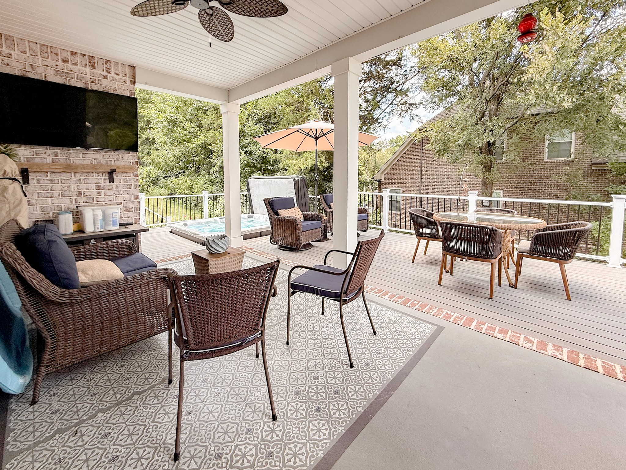 1027 Nealcrest Cir